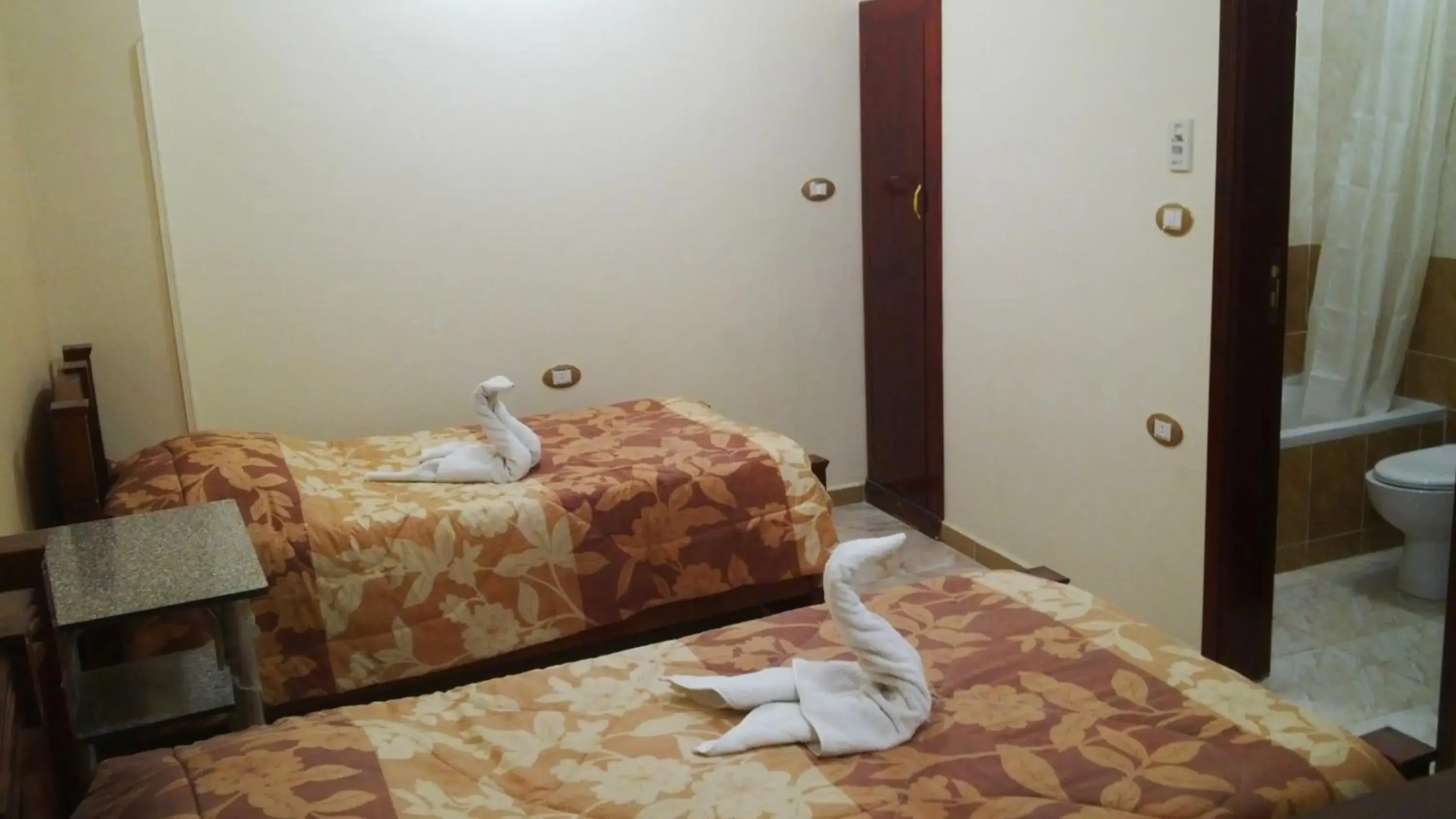Twin Room in Pyramids Luxor Hotel & SPA Twin Room in Pyramids Luxor Hotel & SPA