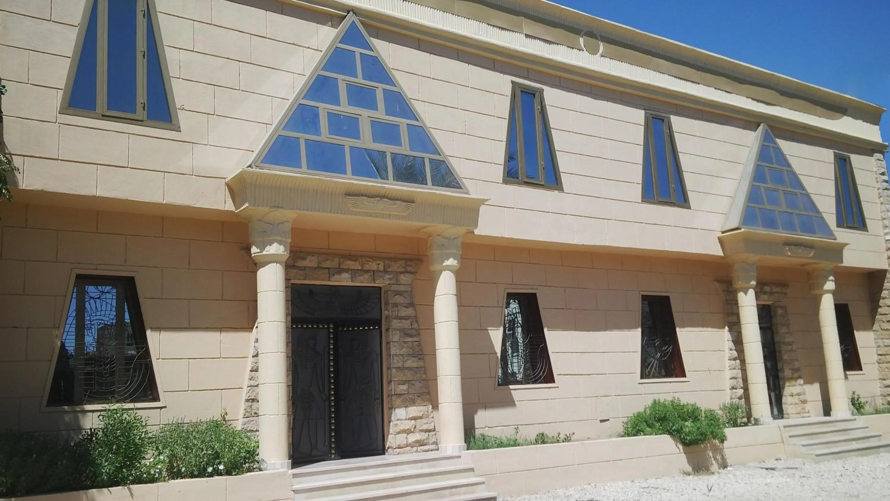 Facade/entrance in Pyramids Luxor Hotel & SPA