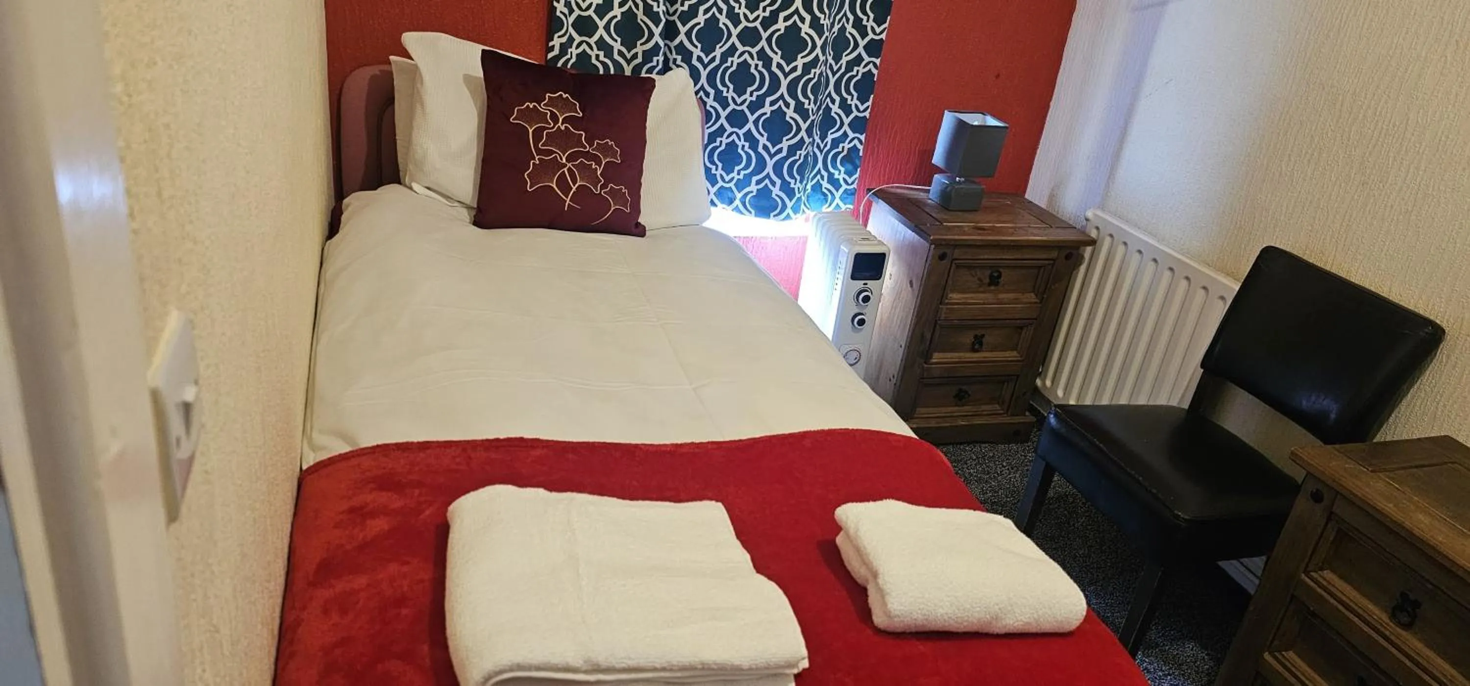 Bed in North Ocean Hotel