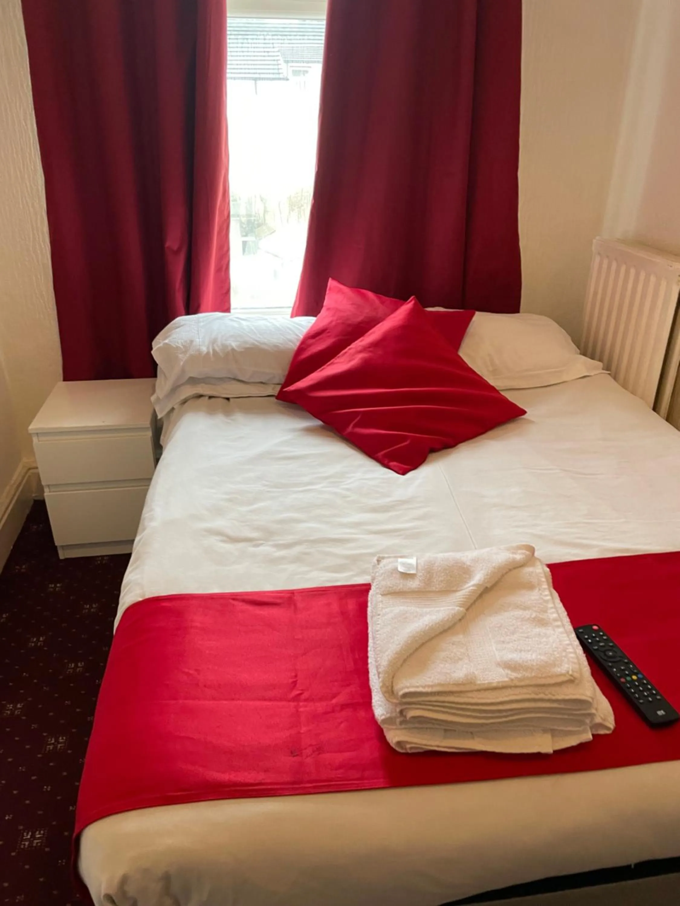 Bed in North Ocean Hotel