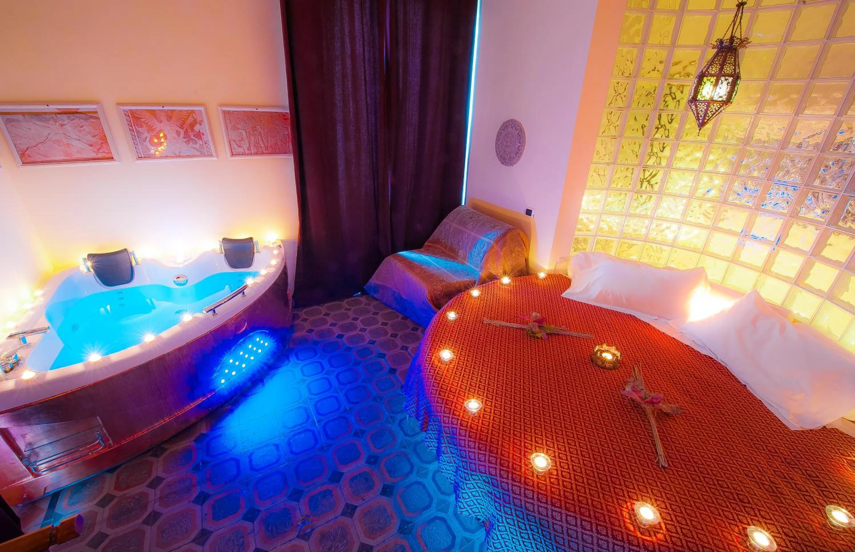 Hot Tub, Bed in Castello di Montalbano