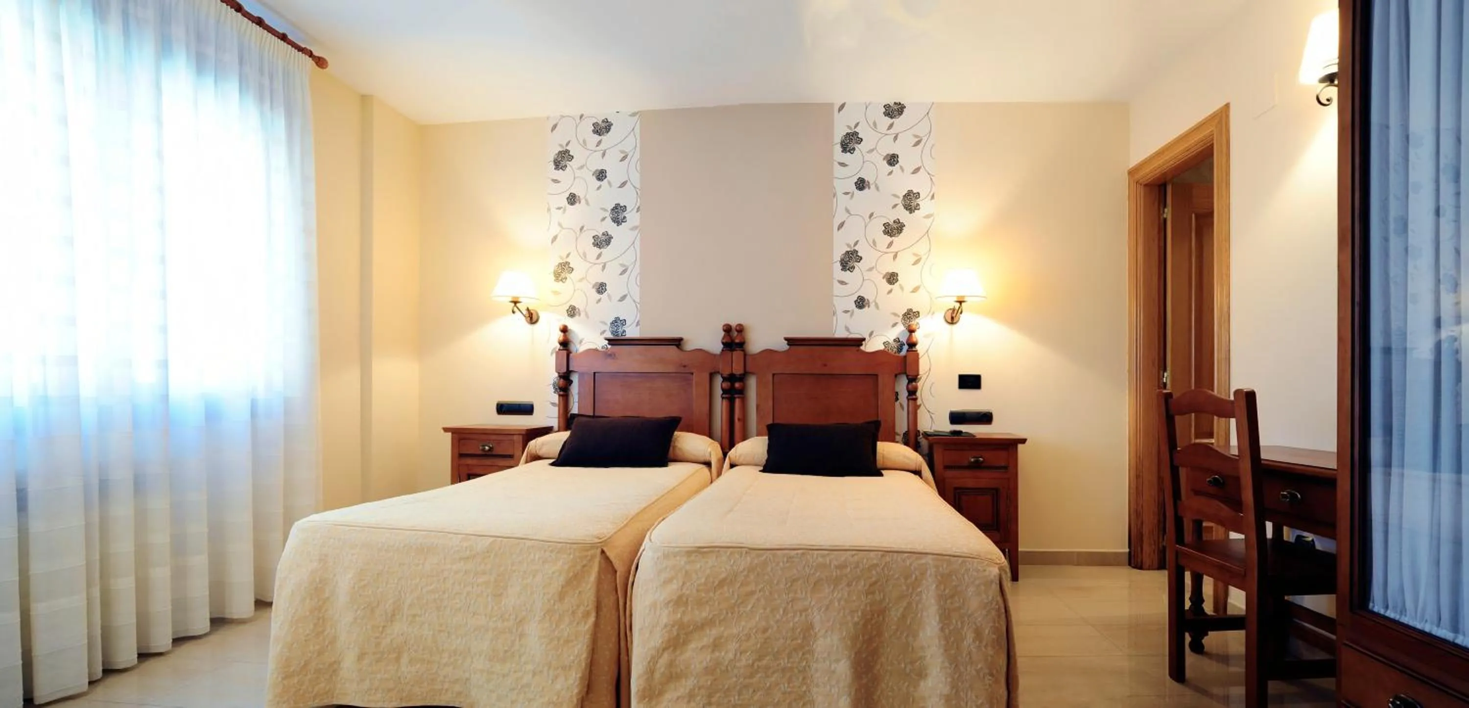 Bedroom, Bed in Lagunas de Urbión