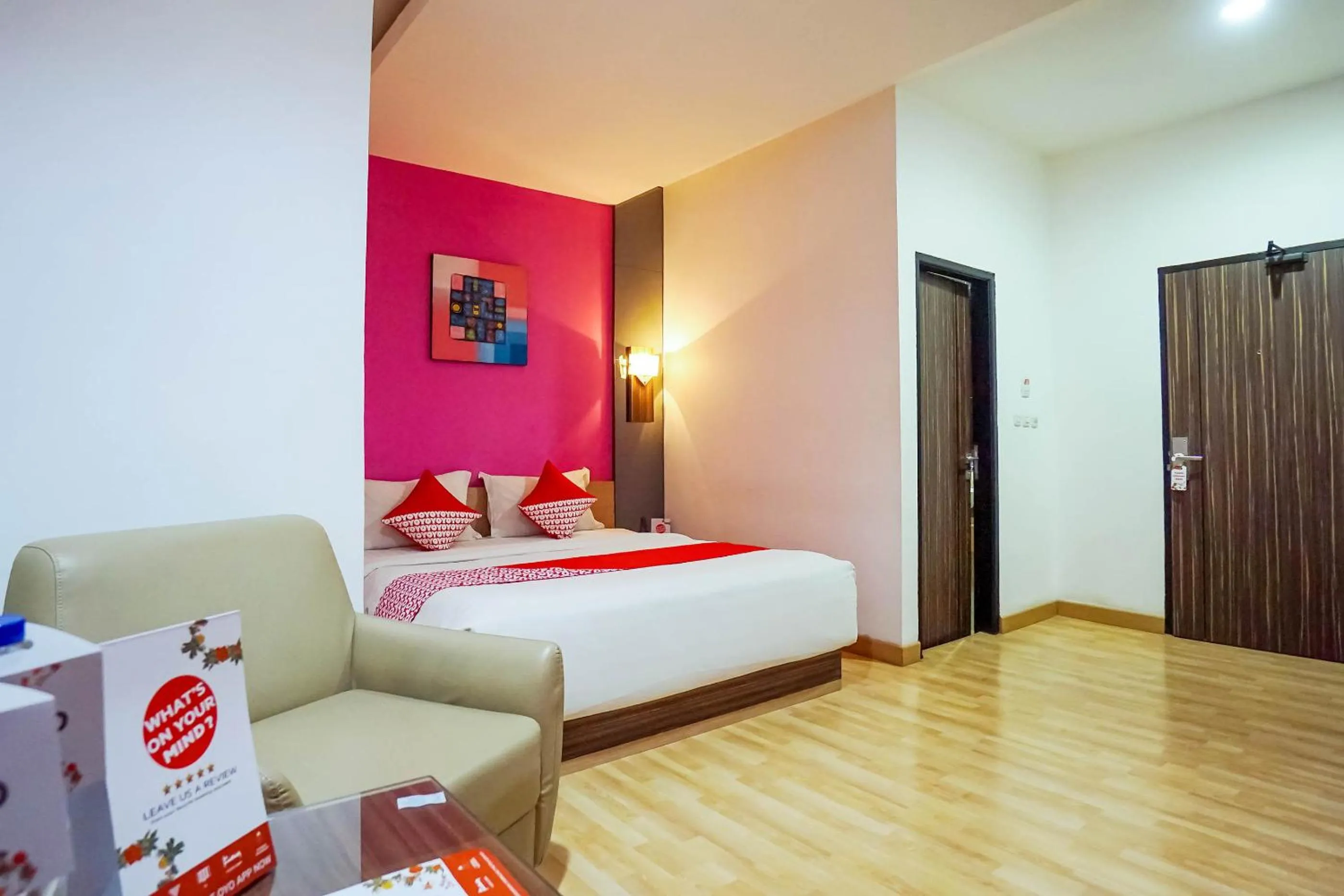 Photo of the whole room in De Nearby Hotel