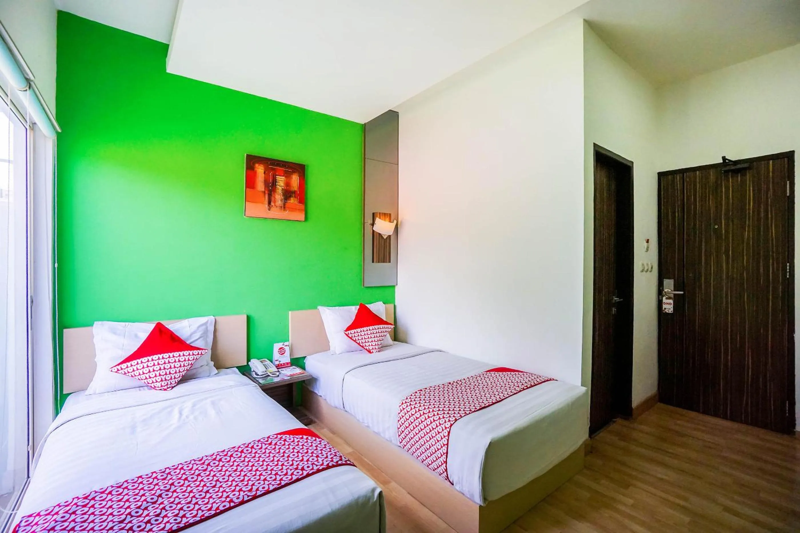 Bedroom in De Nearby Hotel