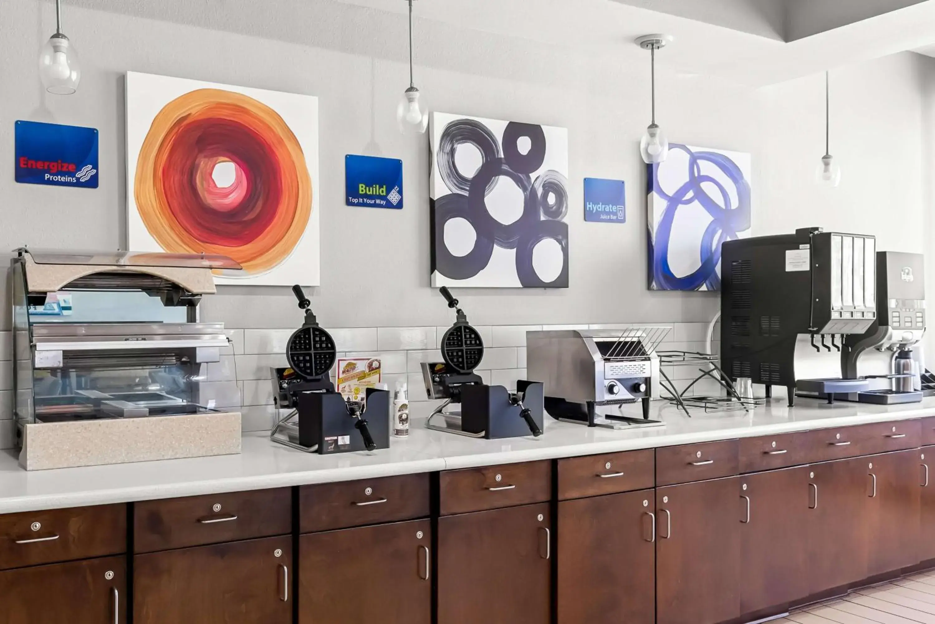 Breakfast in Best Western St. Louis Airport North Hotel & Suites Breakfast in Best Western St. Louis Airport North Hotel & Suites