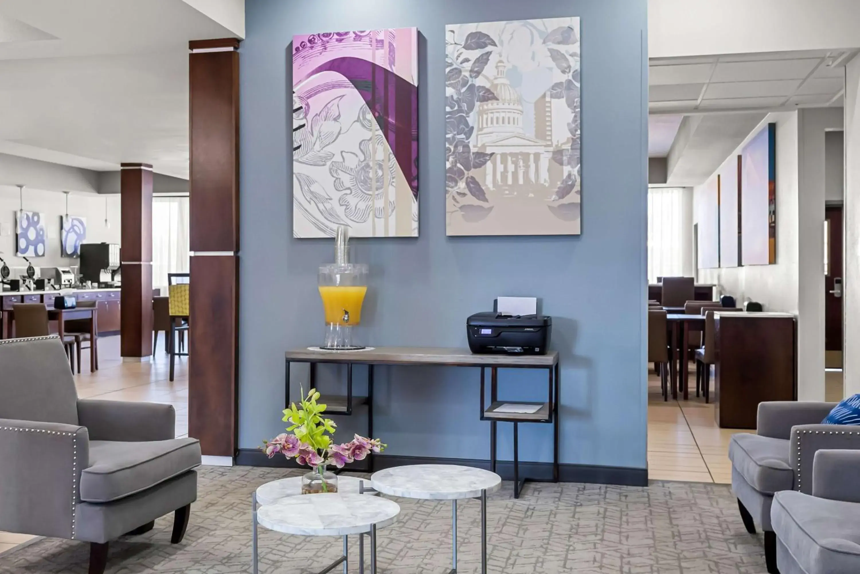 Lobby or reception in Best Western St. Louis Airport North Hotel & Suites Lobby or reception in Best Western St. Louis Airport North Hotel & Suites