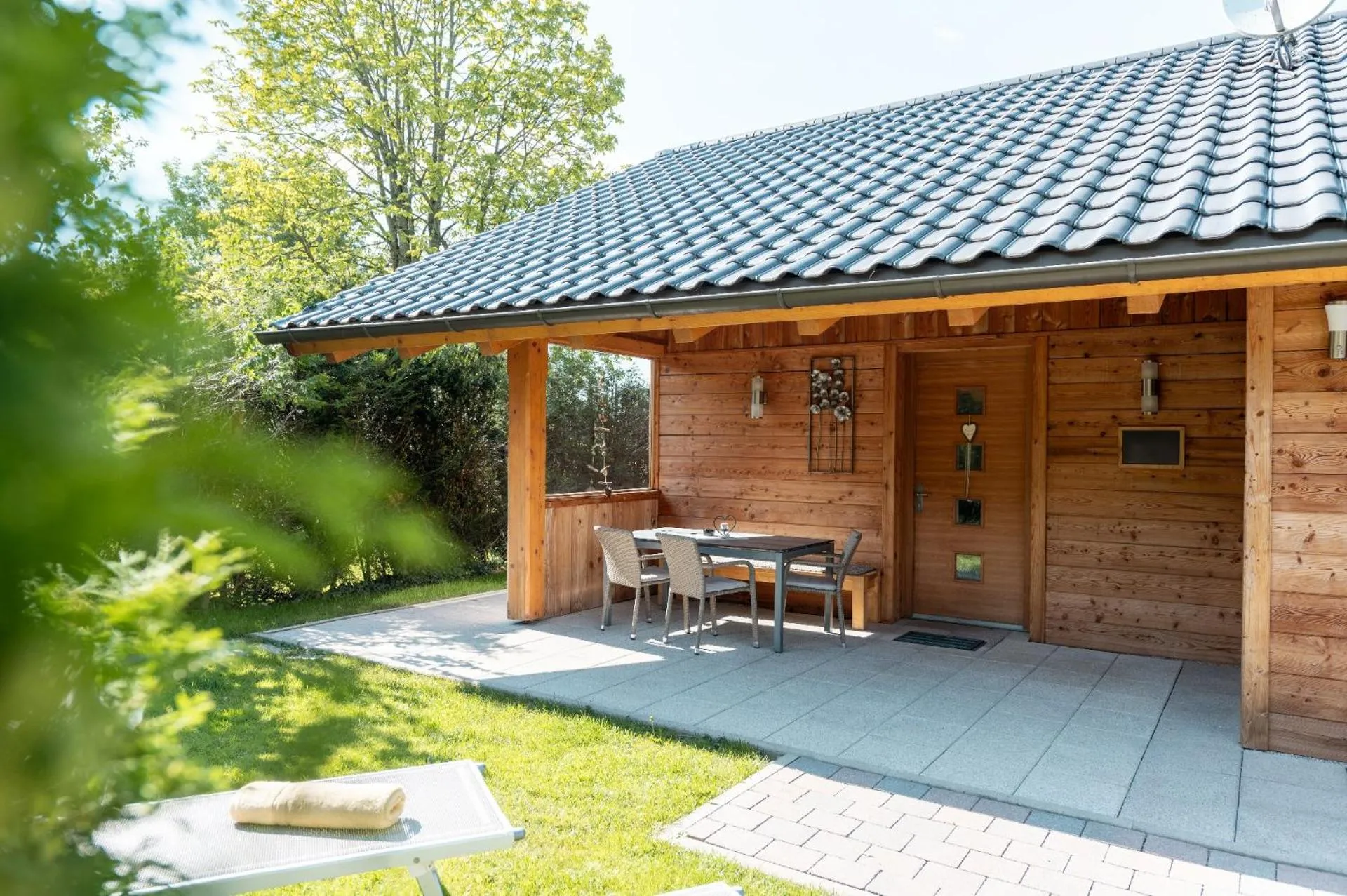 Property building in Bayern Chalets bei Salzburg und Berchtesgaden mit Whirlpool und Sauna