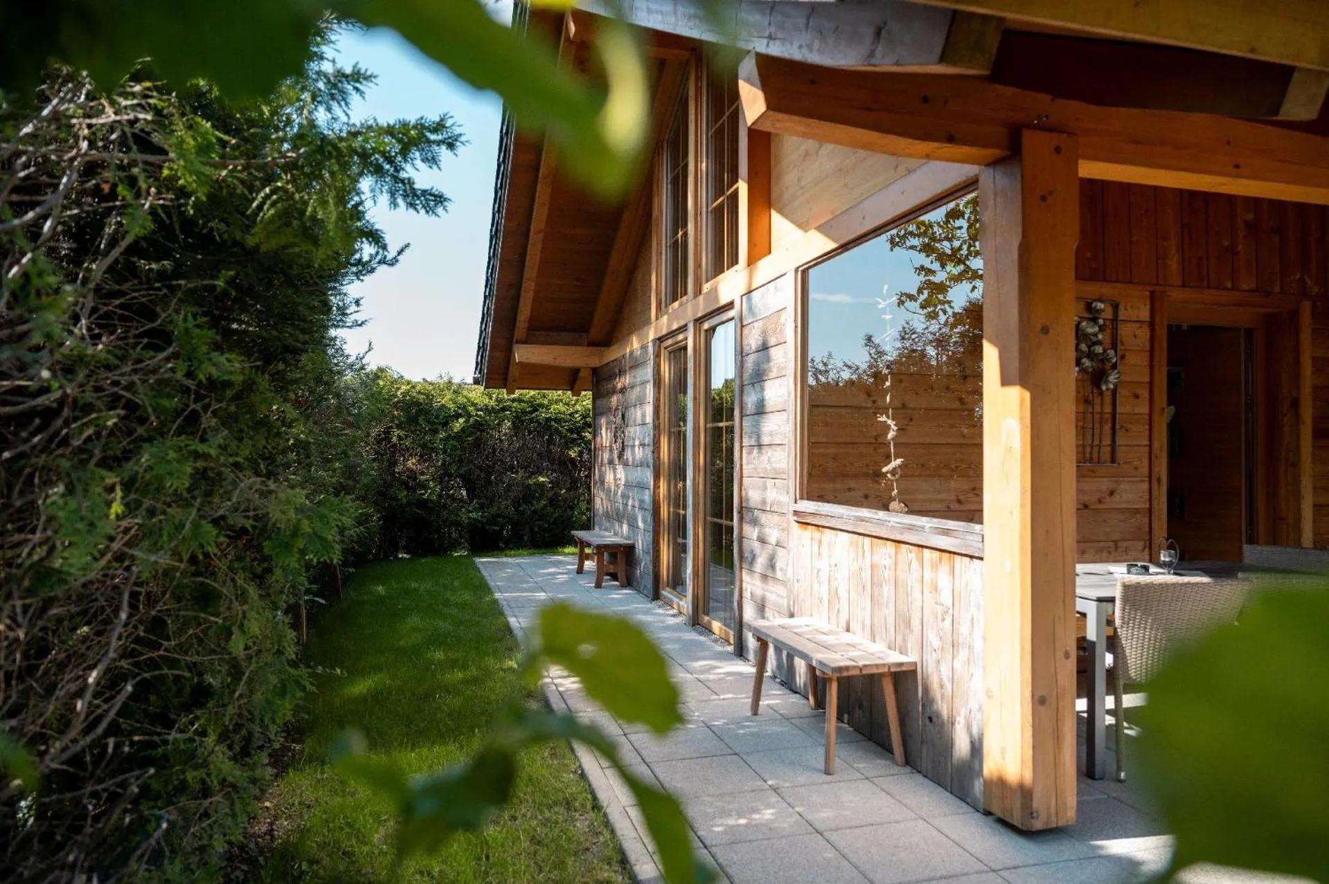 Property building in Bayern Chalets bei Salzburg und Berchtesgaden mit Whirlpool und Sauna