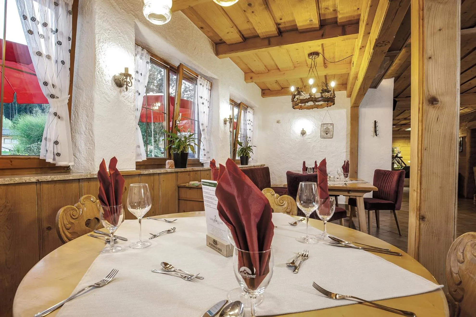 Restaurant/places to eat in Bayern Chalets bei Salzburg und Berchtesgaden mit Whirlpool und Sauna