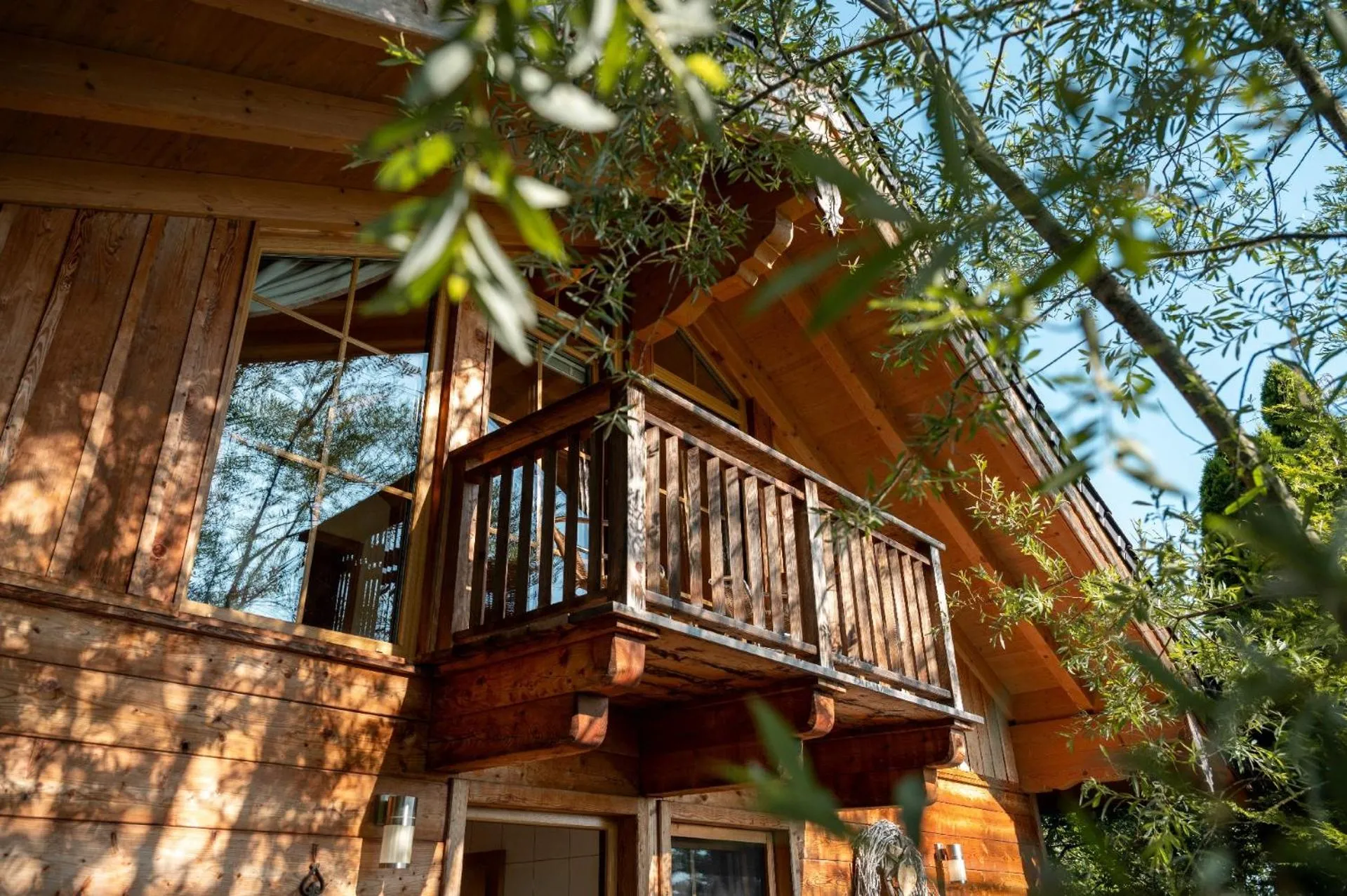 Property building in Bayern Chalets bei Salzburg und Berchtesgaden mit Whirlpool und Sauna