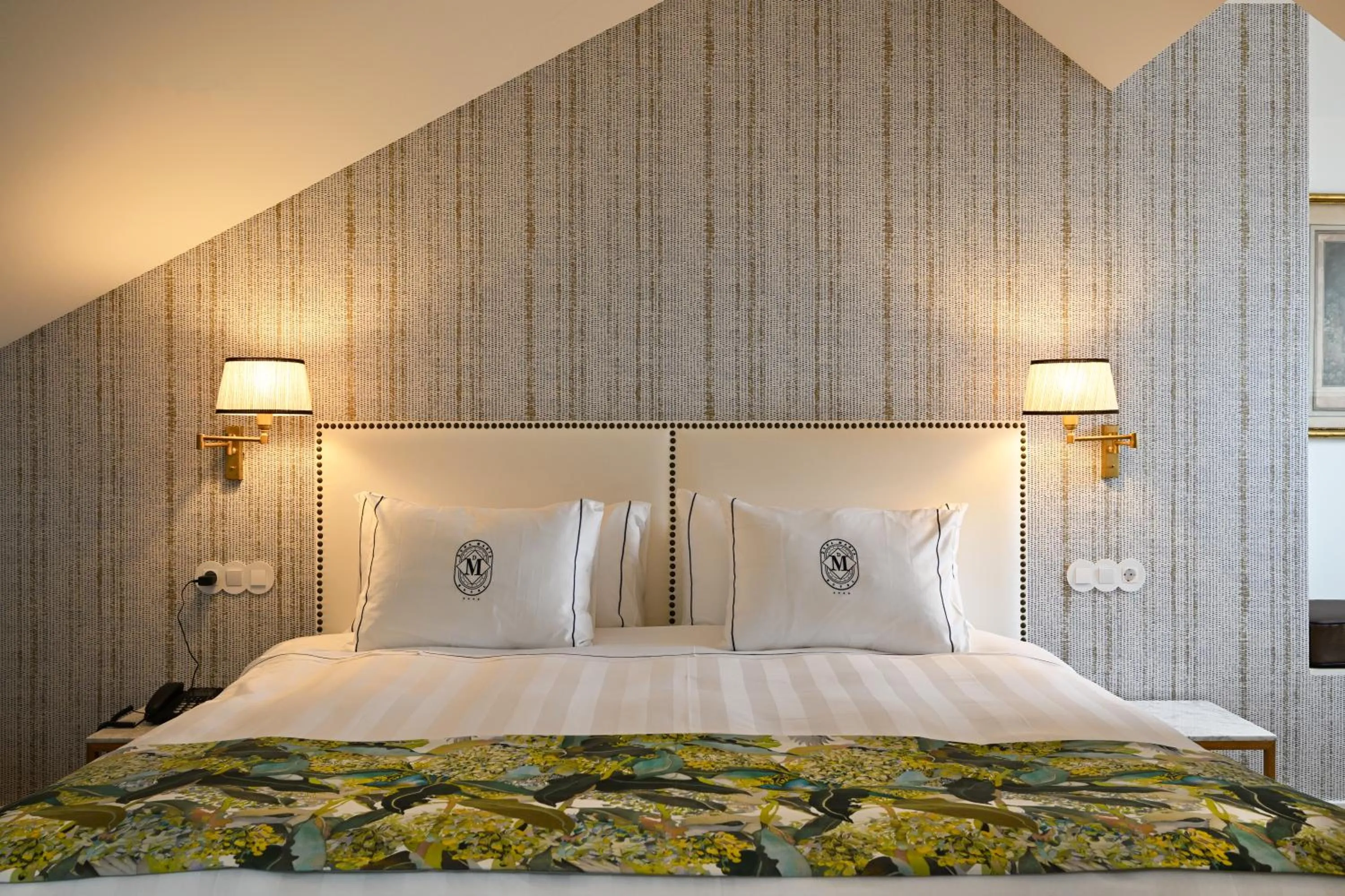 Bed in Dona Maria Hotel