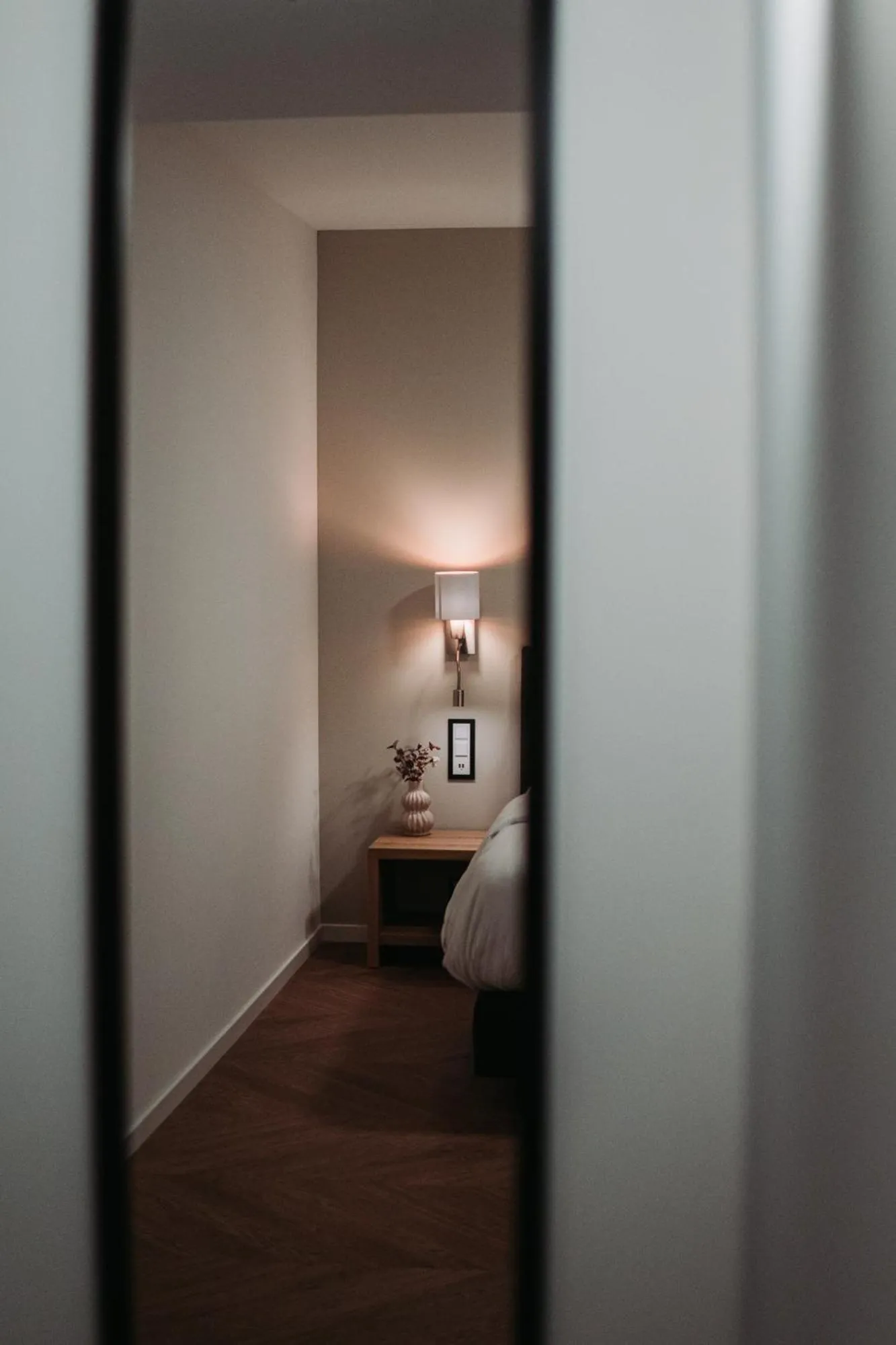 Bedroom, Bed in Hôtel du Midi
