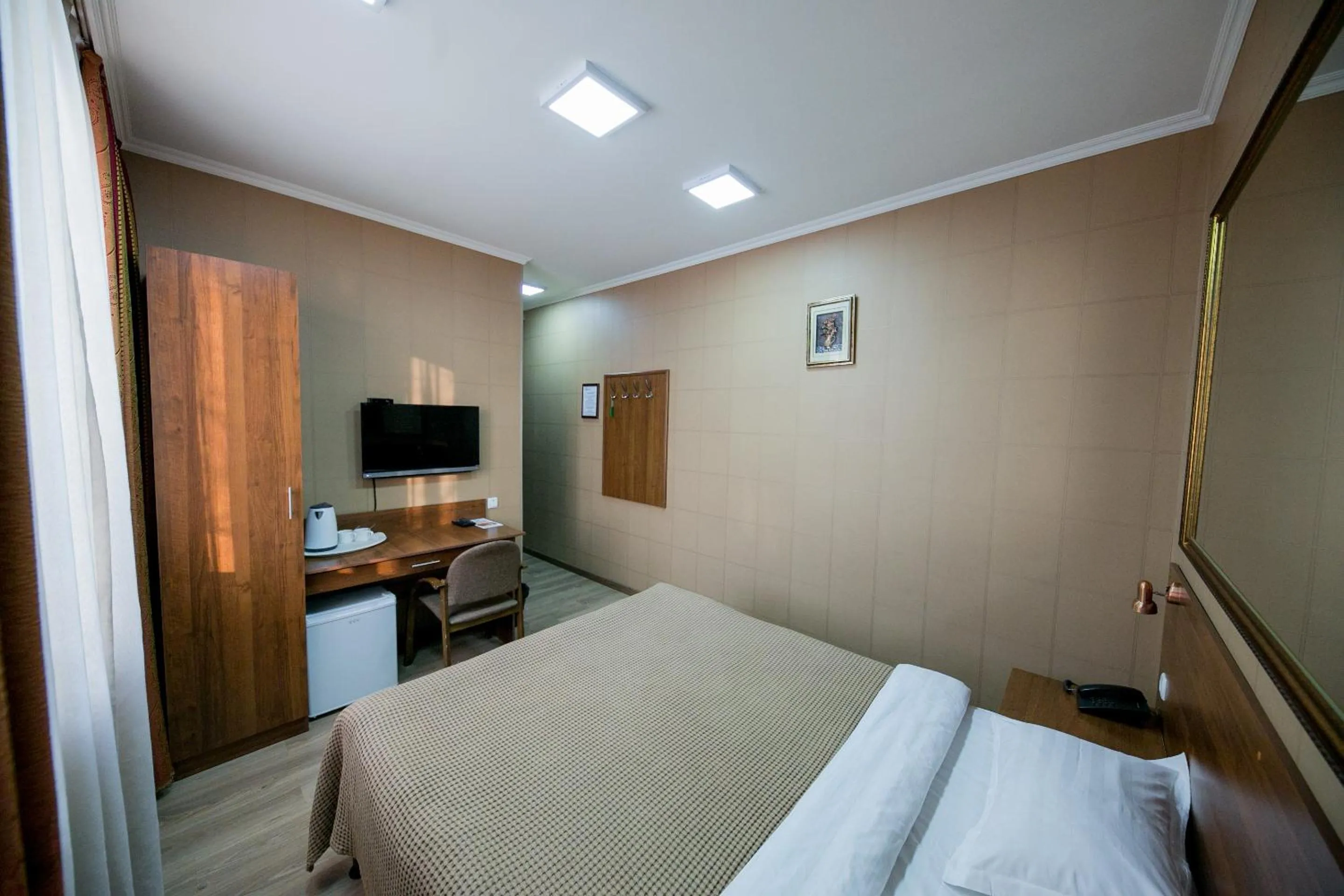 Bed in Hotel Flagman