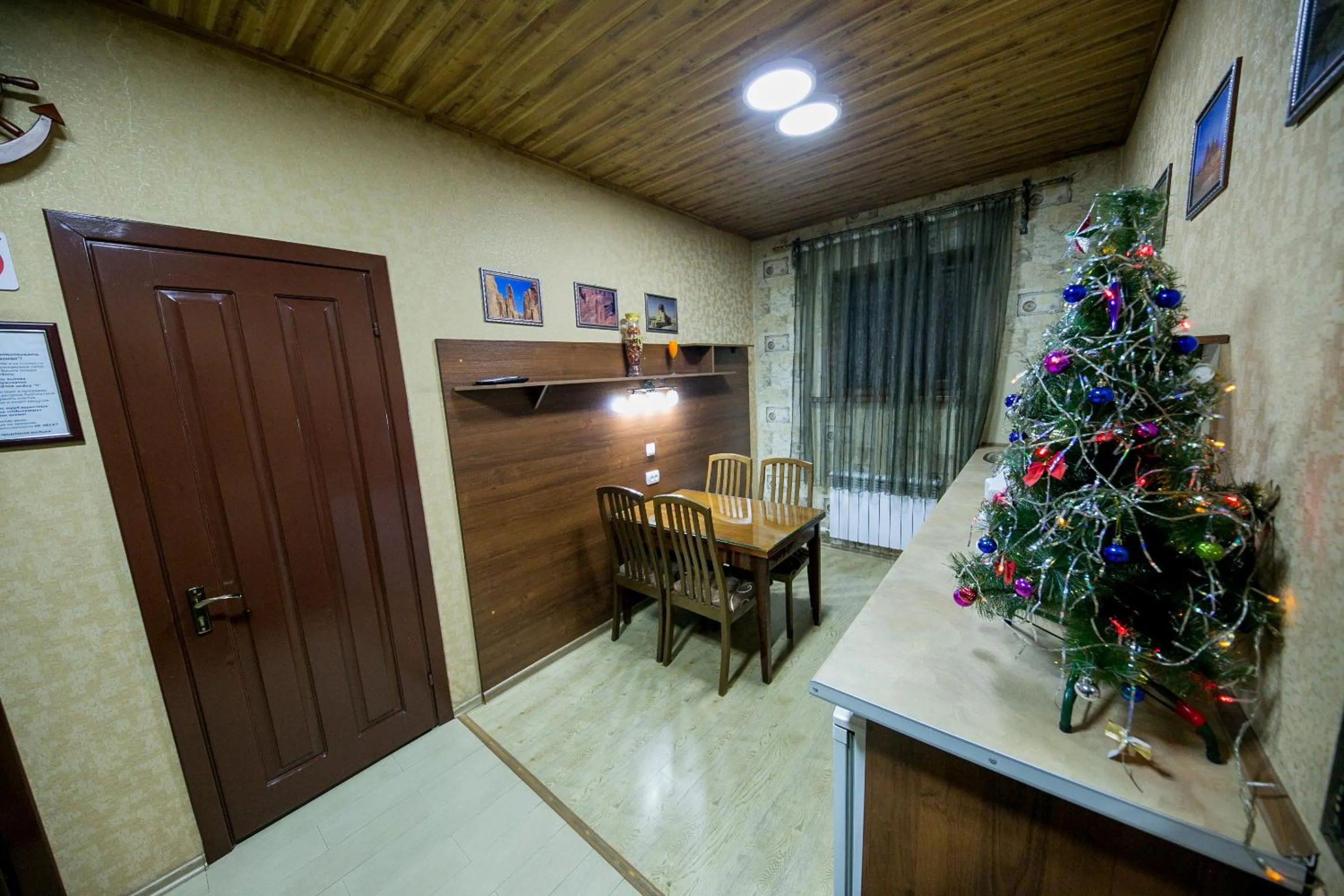 Kitchen or kitchenette in Hotel Flagman