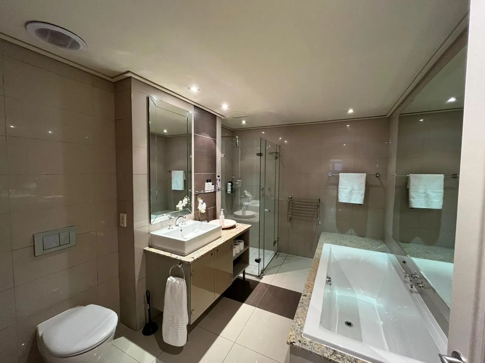 Bathroom in Cape Royale Luxury Suite
