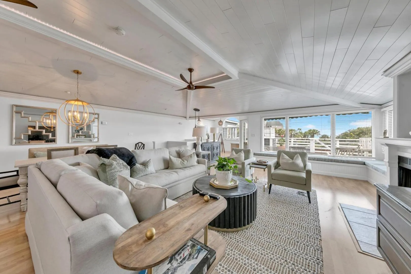 Henderson Haus - Is a Fabulous 3BR Townhome in Destin
