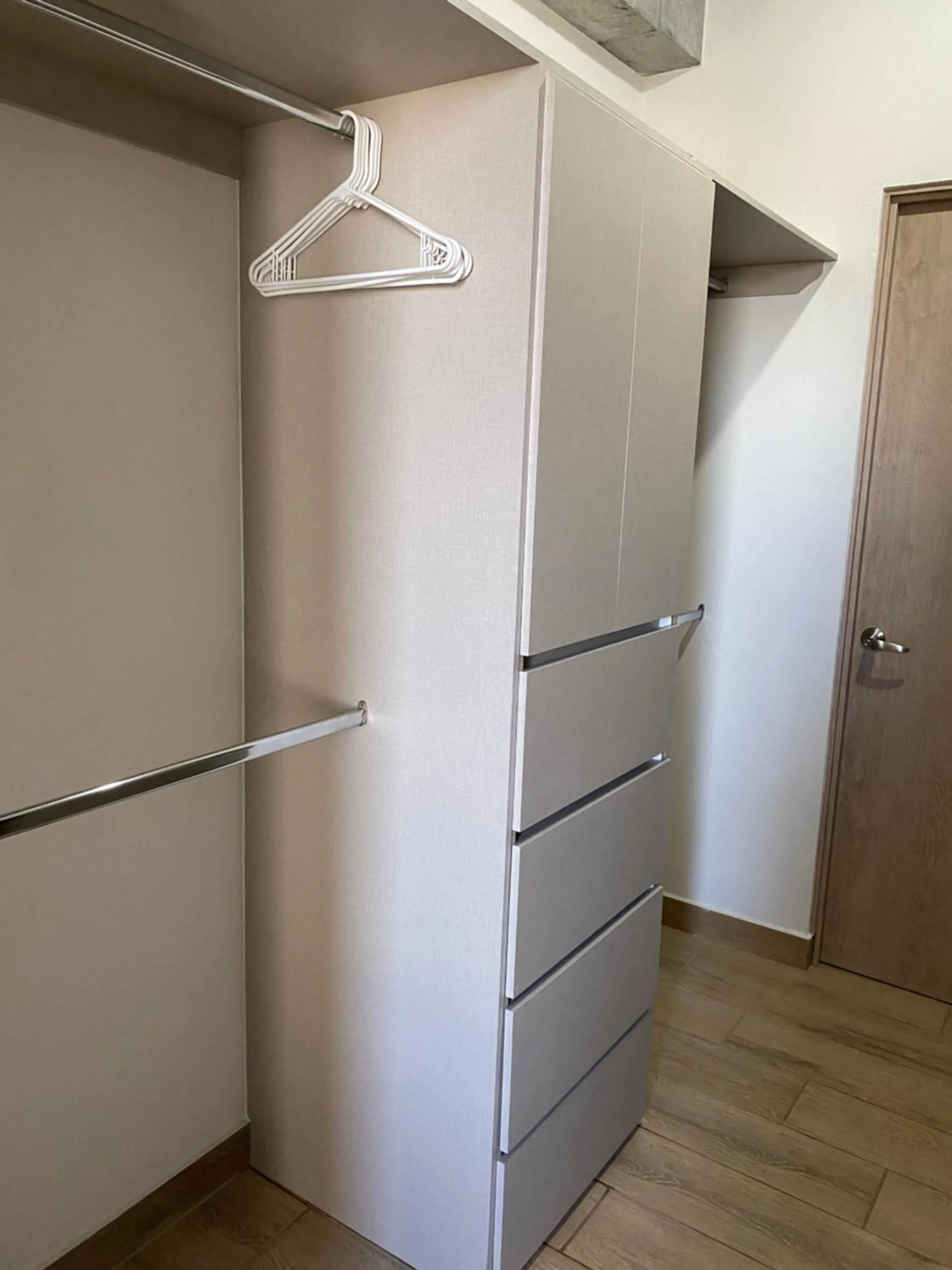 wardrobe in Lux 2 bedroom apartment, swimming pool, gym and free parking spot in Macro Plaza area