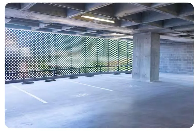 Parking in Lux 2 bedroom apartment, swimming pool, gym and free parking spot in Macro Plaza area