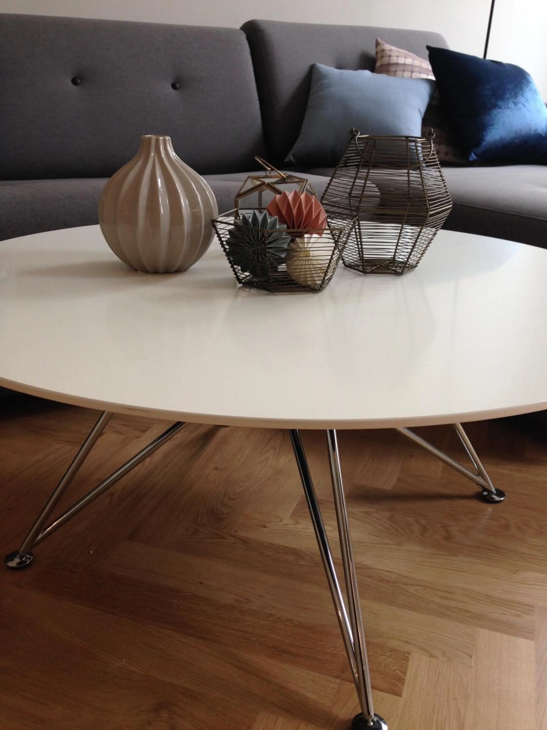 Living room in Pink Grapefruit City Condo