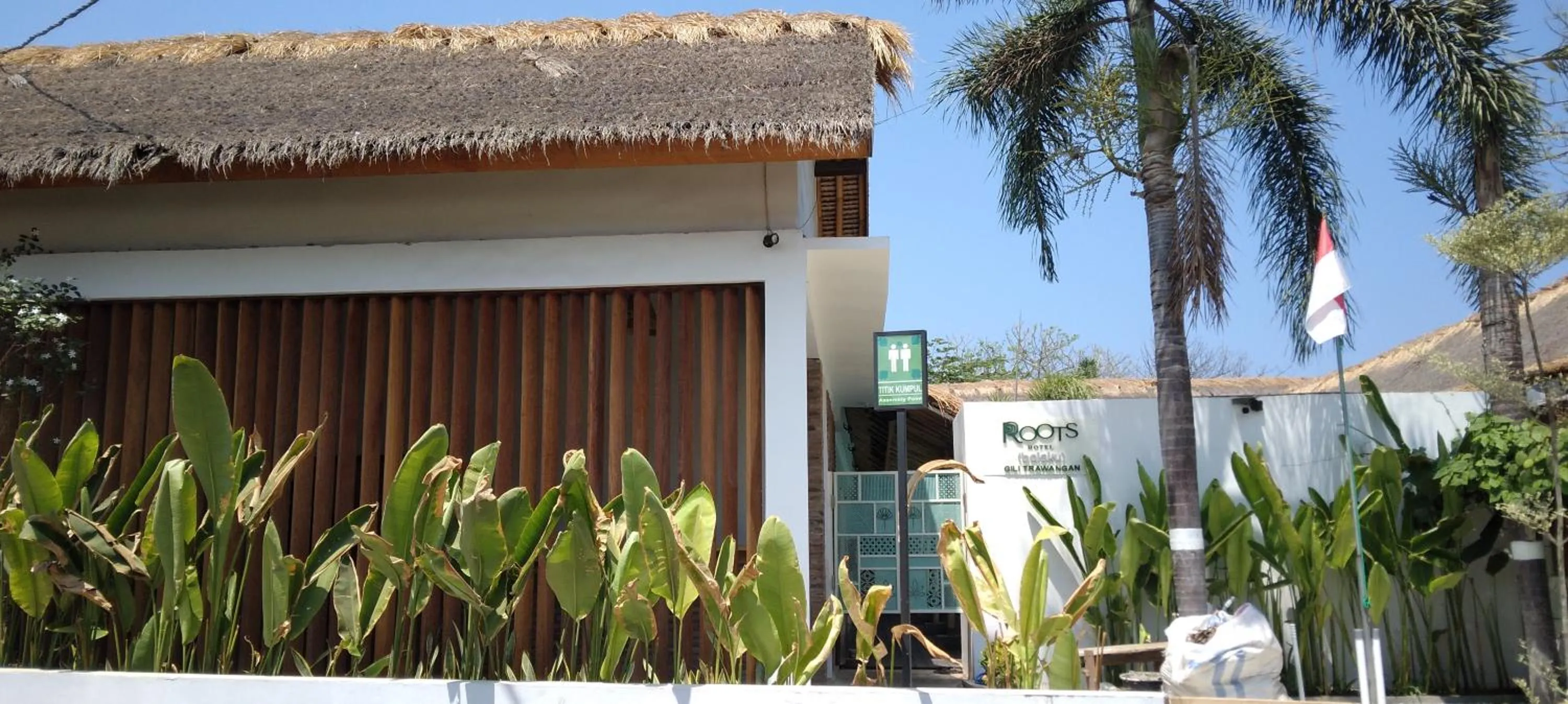 Garden in Roots Hotel Trawangan