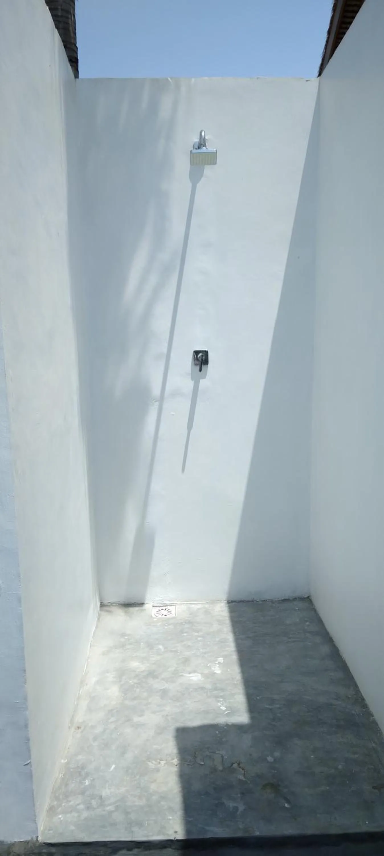 Pool view in Roots Hotel Trawangan