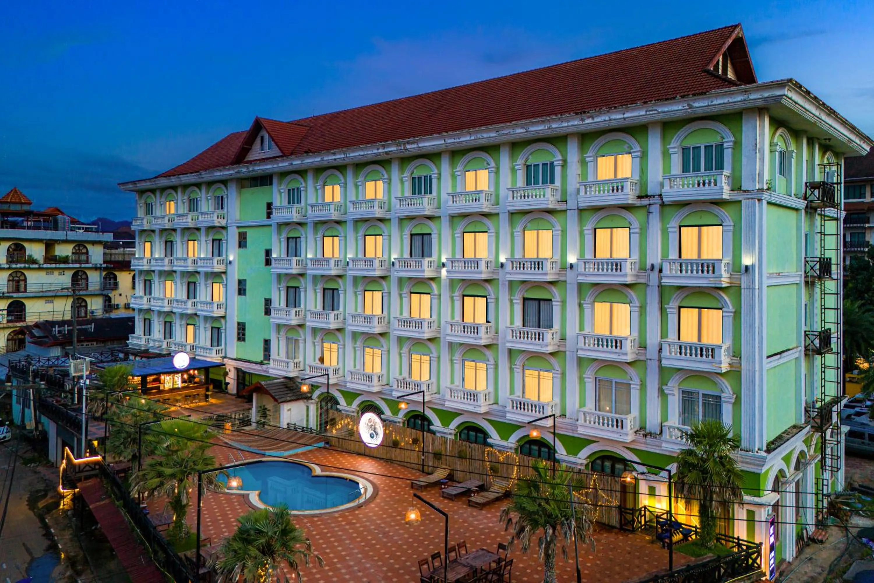 Property building in Lisha Roungnakhone Hotel