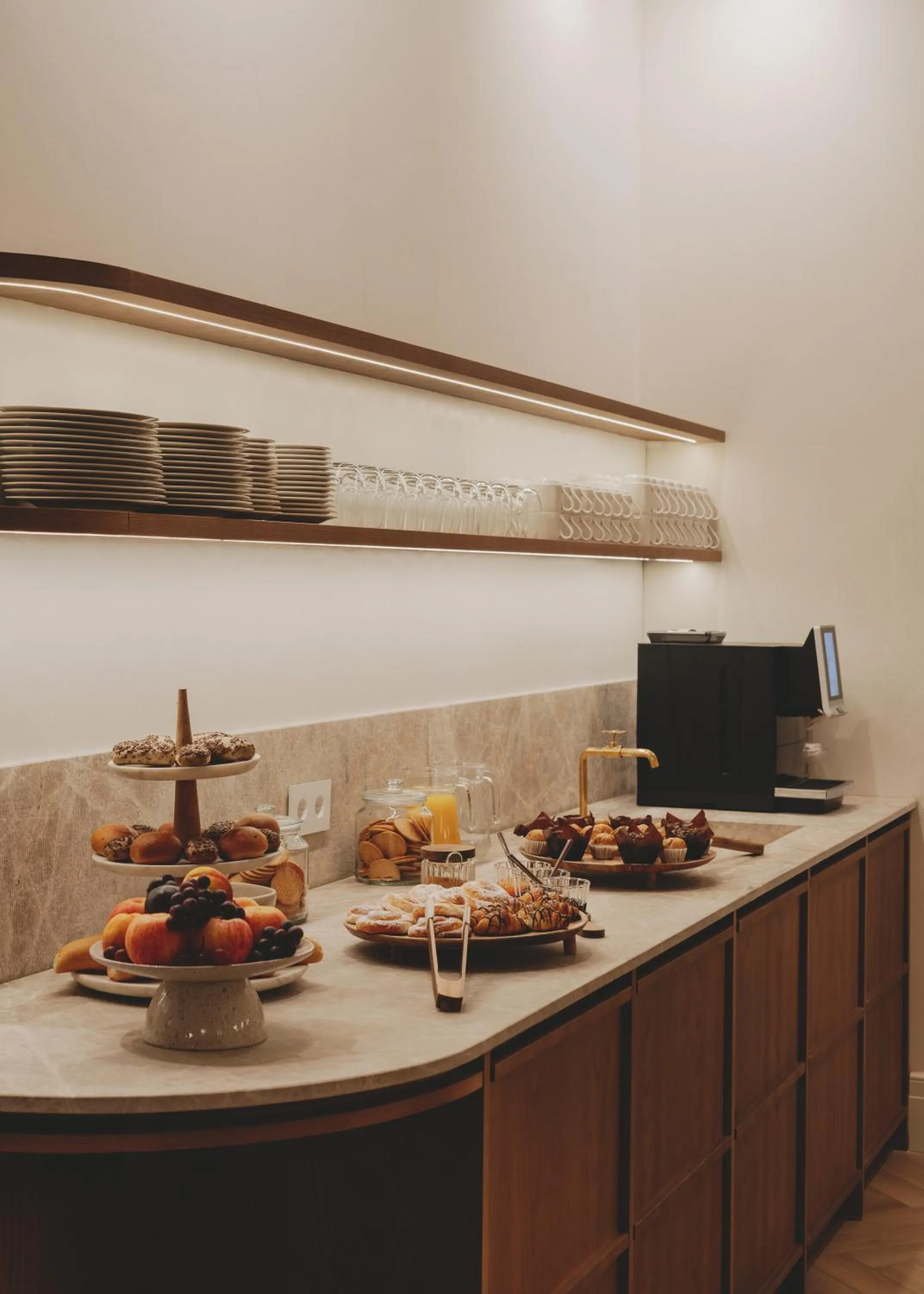 Food and drinks in Casa Llimona Hotel Boutique