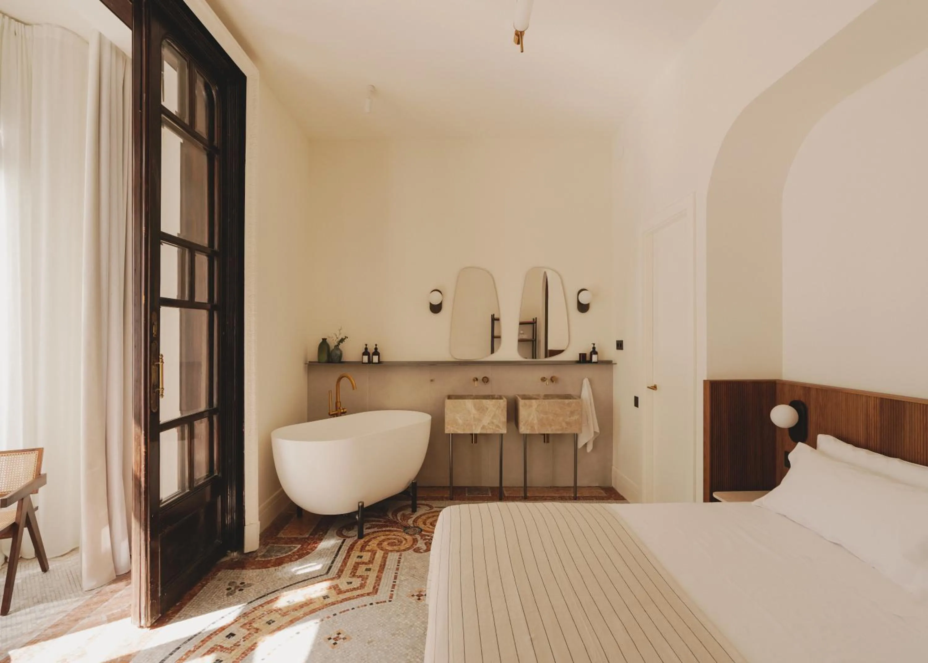 Photo of the whole room, Bed in Casa Llimona Hotel Boutique