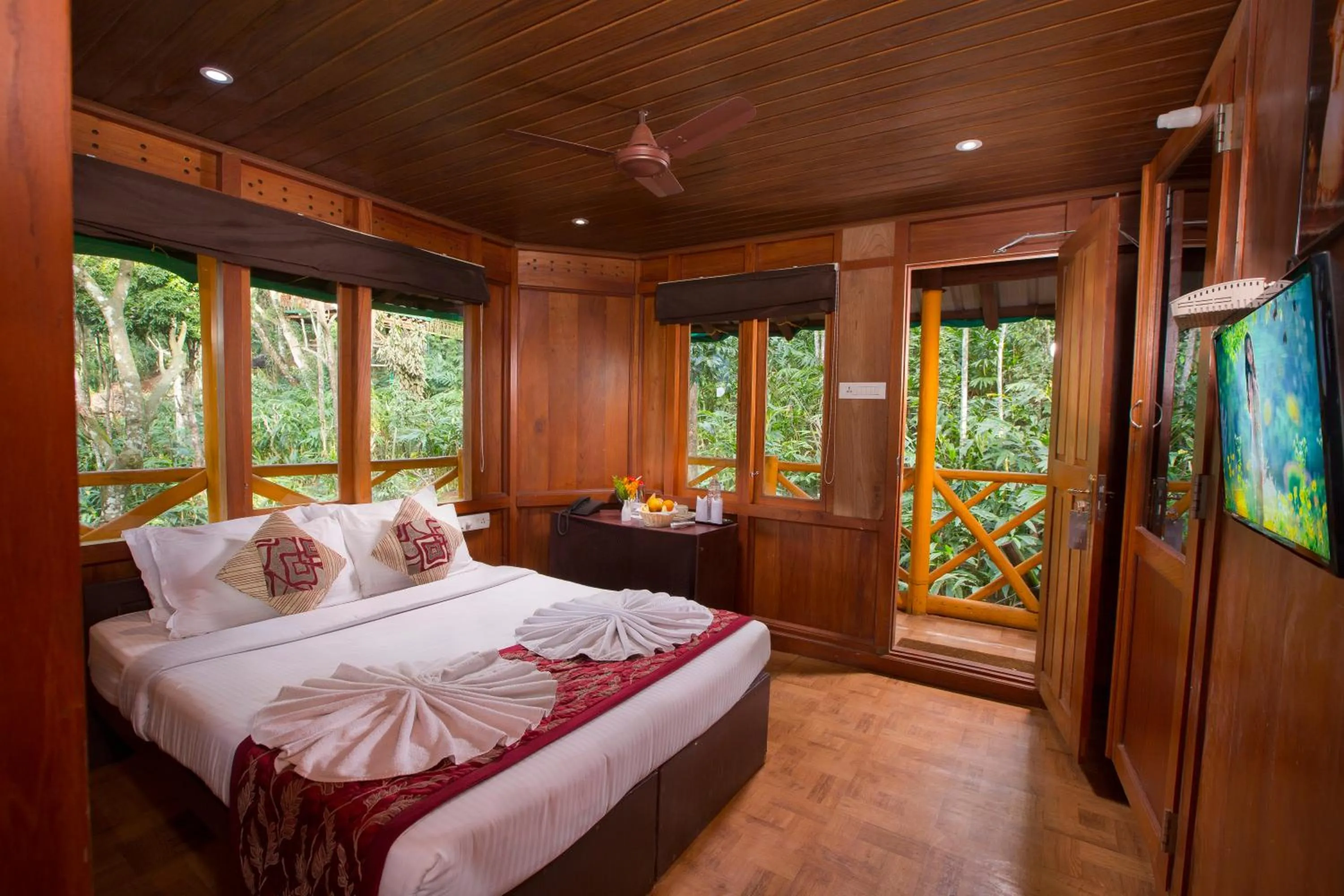 Bed in Dream Catcher Plantation Resort