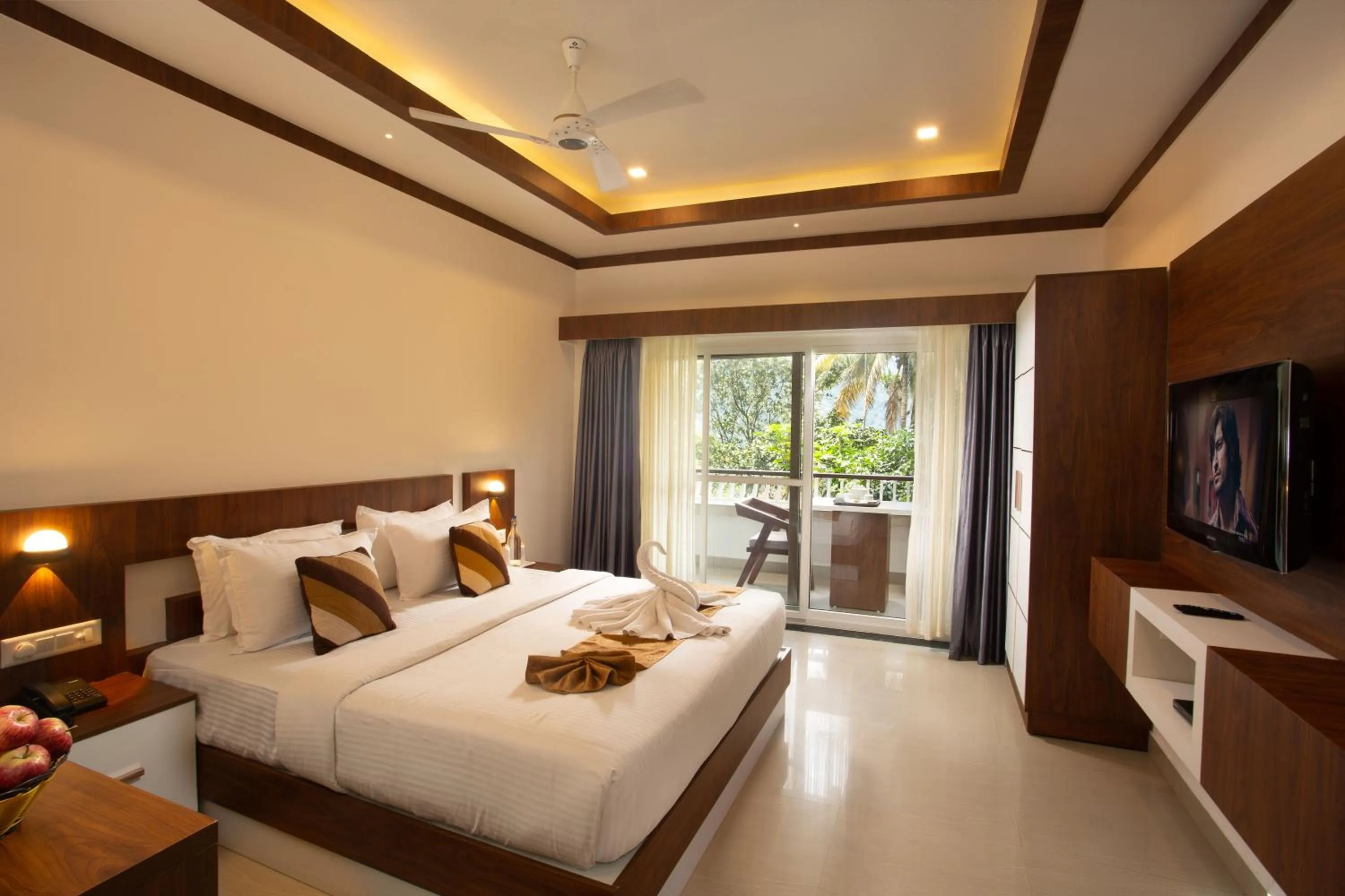 Bed in Dream Catcher Plantation Resort