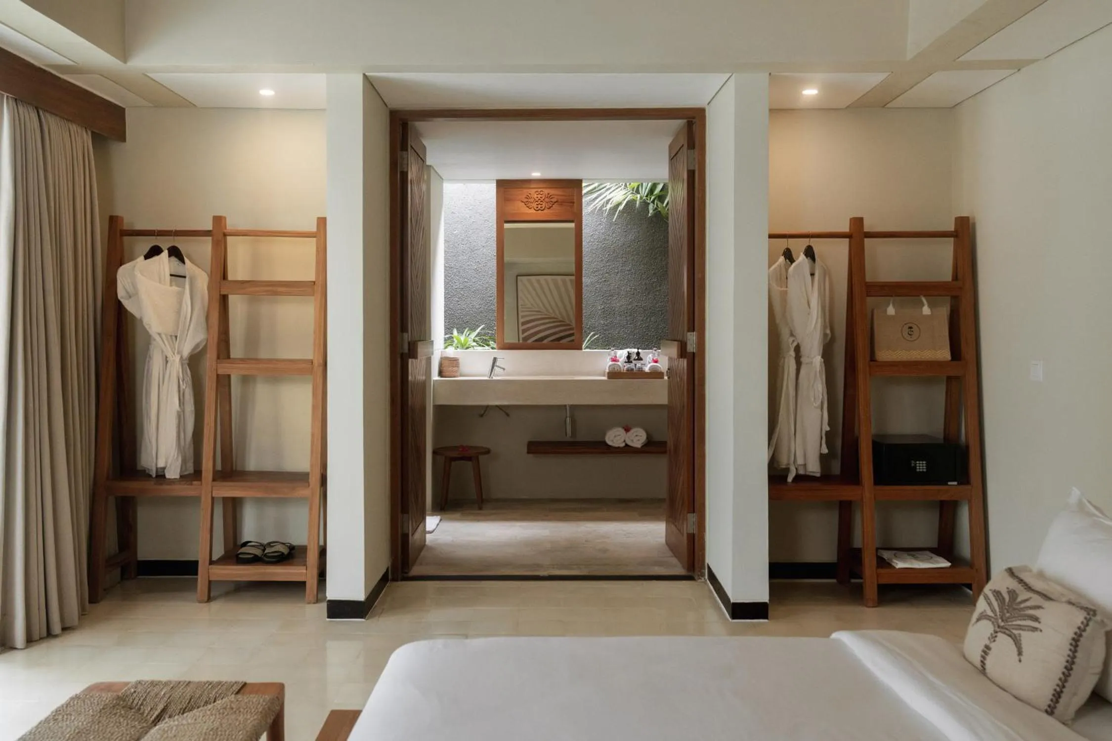 Bedroom, Bed in Cocana Resort Gili Trawangan