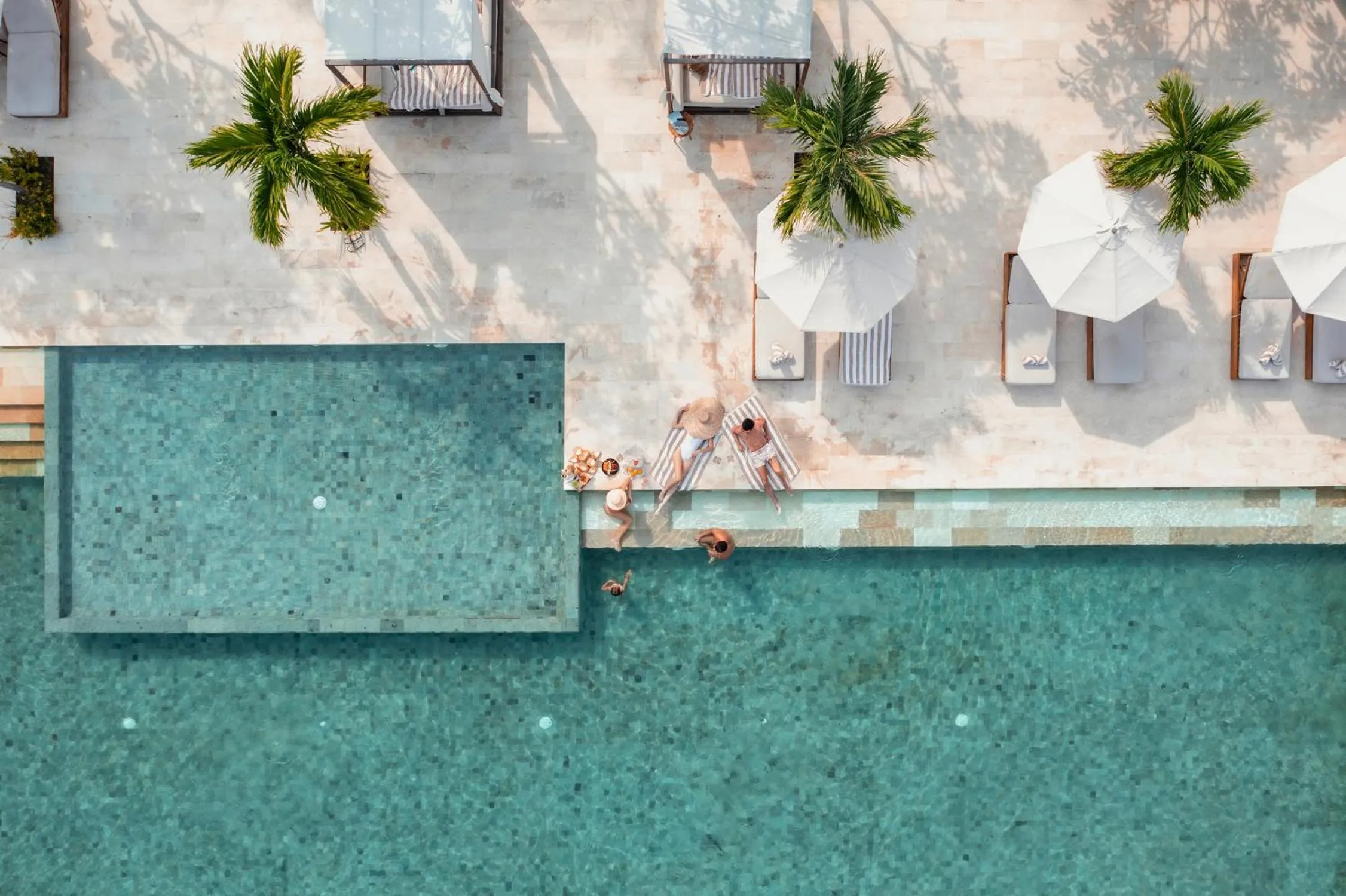 Swimming pool in Cocana Resort Gili Trawangan