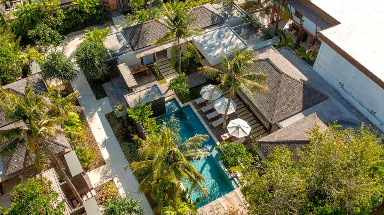Three-Bedroom Villa with Private Pool in Cocana Resort Gili Trawangan Three-Bedroom Villa with Private Pool in Cocana Resort Gili Trawangan