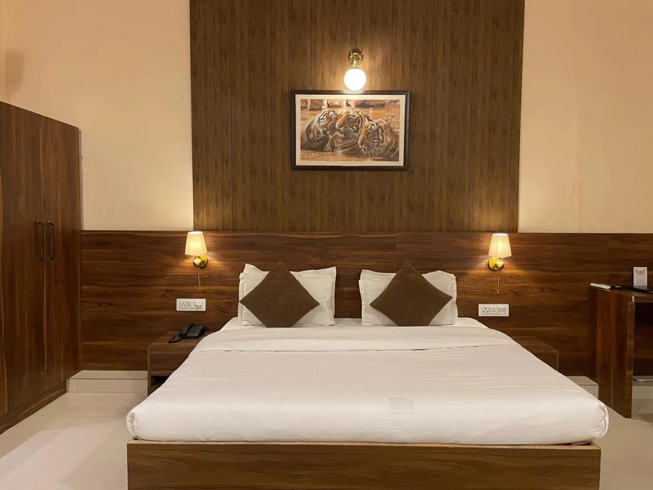 Living room, Bed in House M Lodge