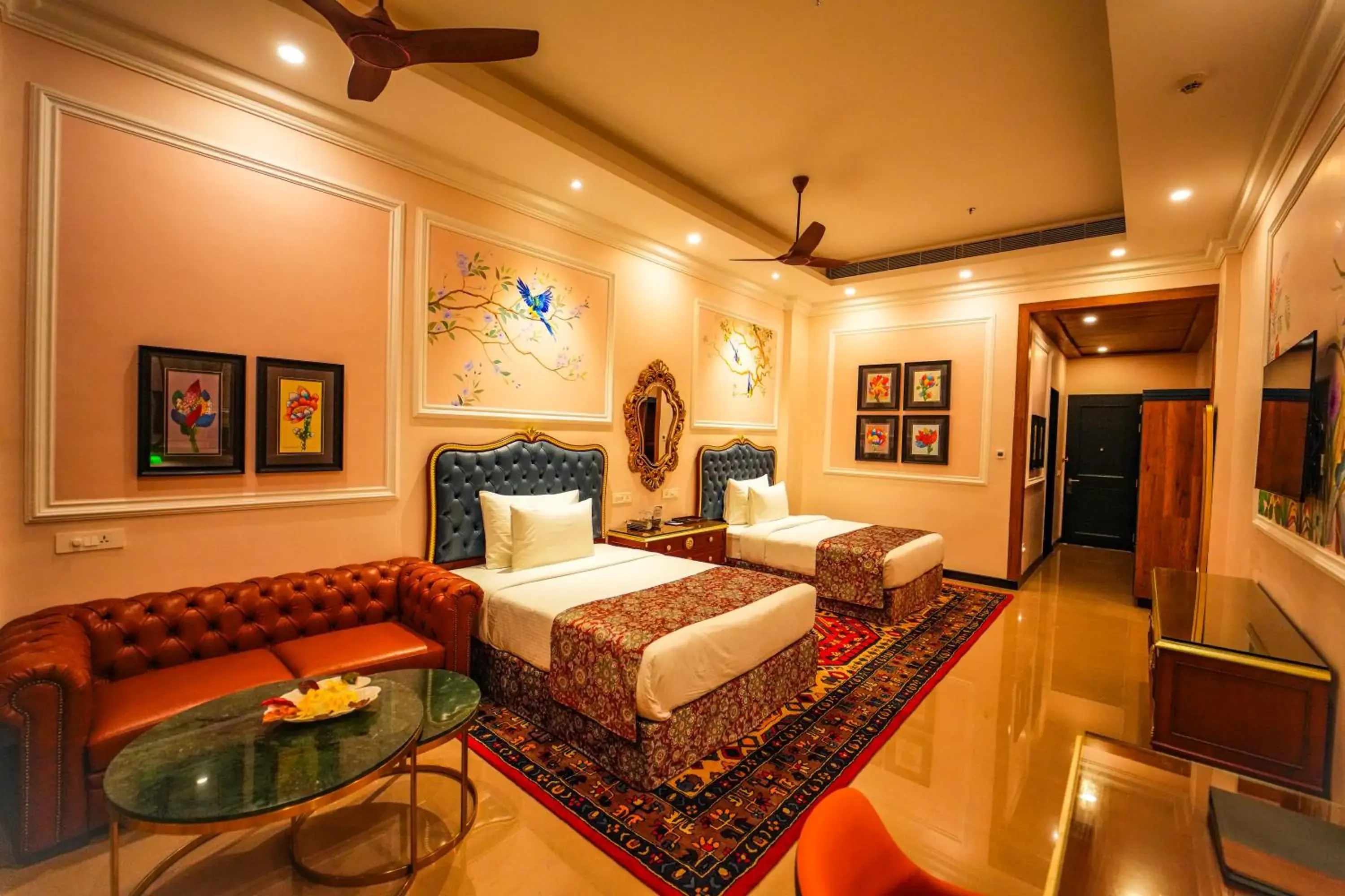 Large Double Room in Mayfair Oasis Resort & Convention Large Double Room in Mayfair Oasis Resort & Convention