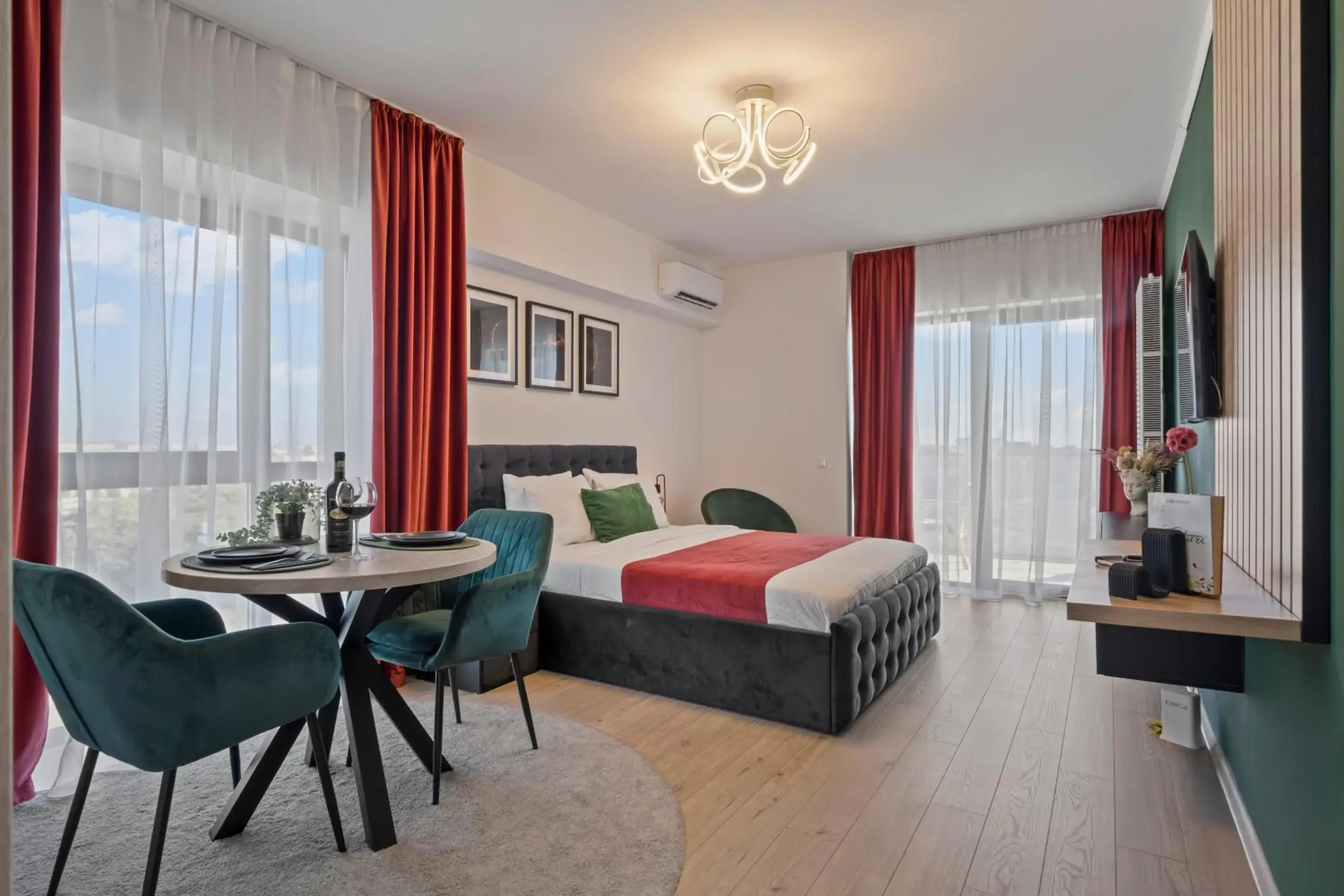 One-Bedroom Apartment - single occupancy in Rust & Green One-Bedroom Apartment - single occupancy in Rust & Green