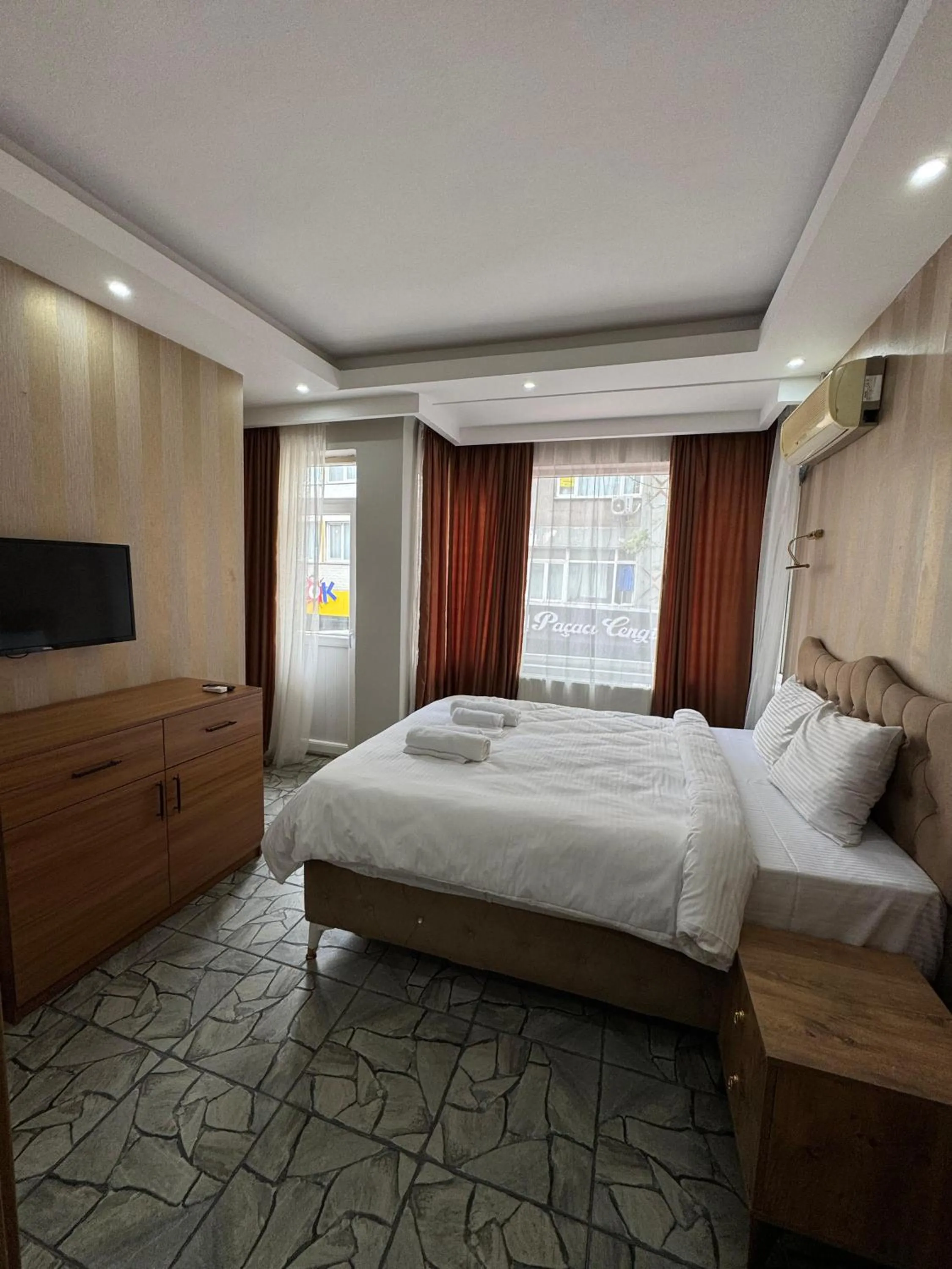 Photo of the whole room, Bed in beyzade apart hotel