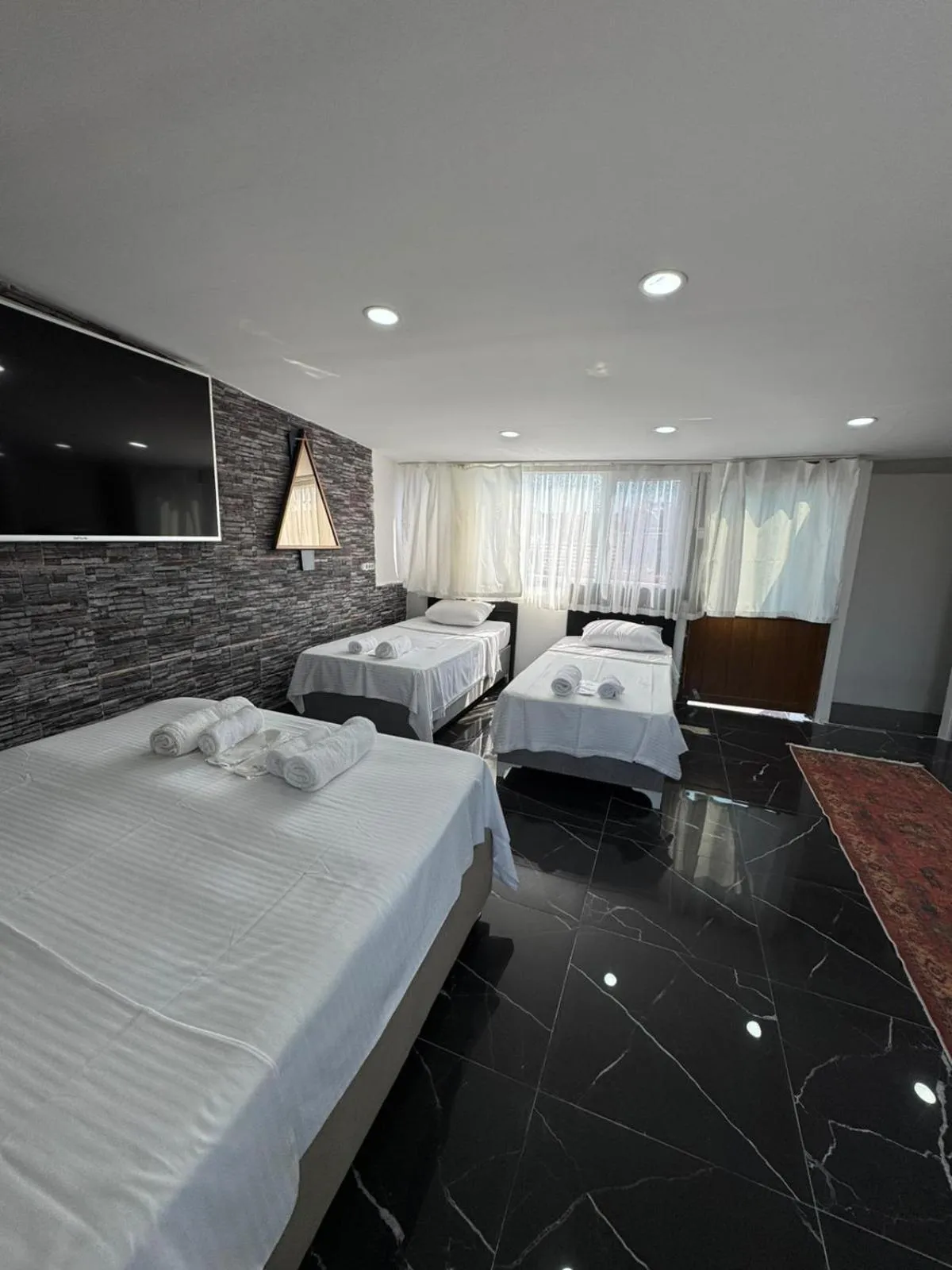 Photo of the whole room, Bed in beyzade apart hotel