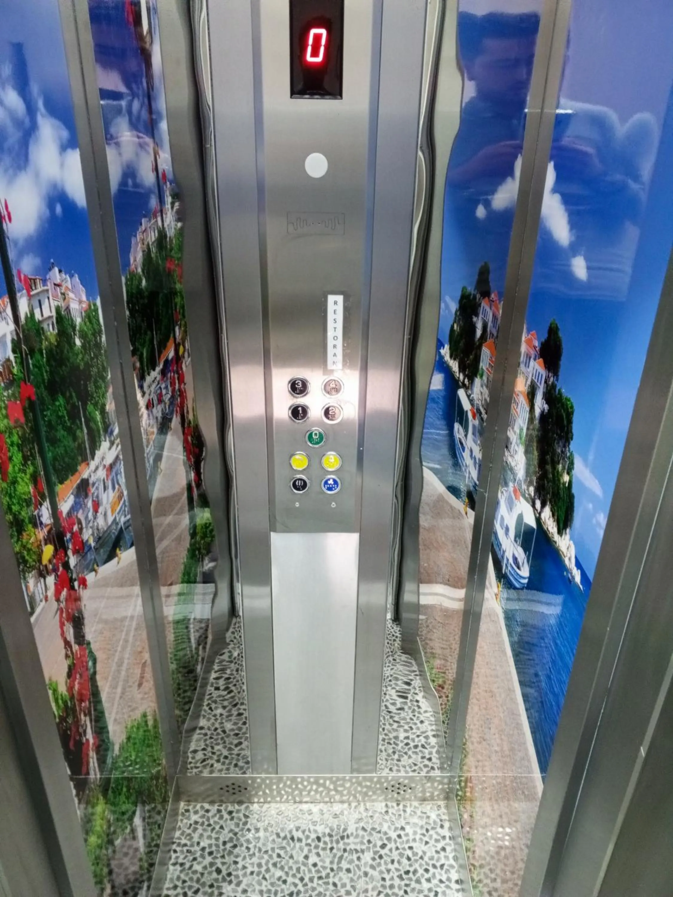 elevator in beyzade apart hotel