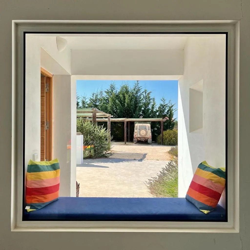 Facade/entrance in Pe no Monte