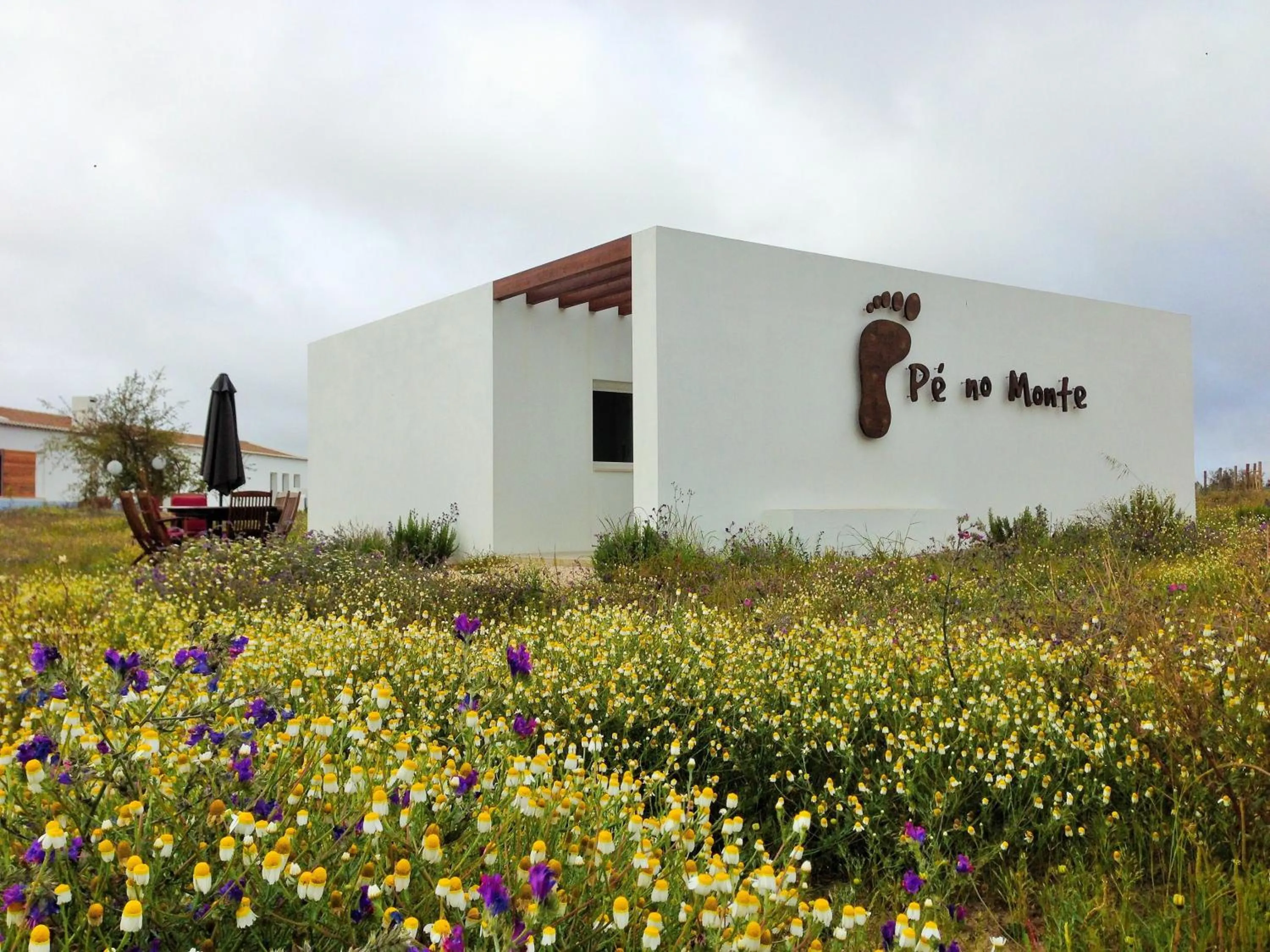 Property building in Pe no Monte