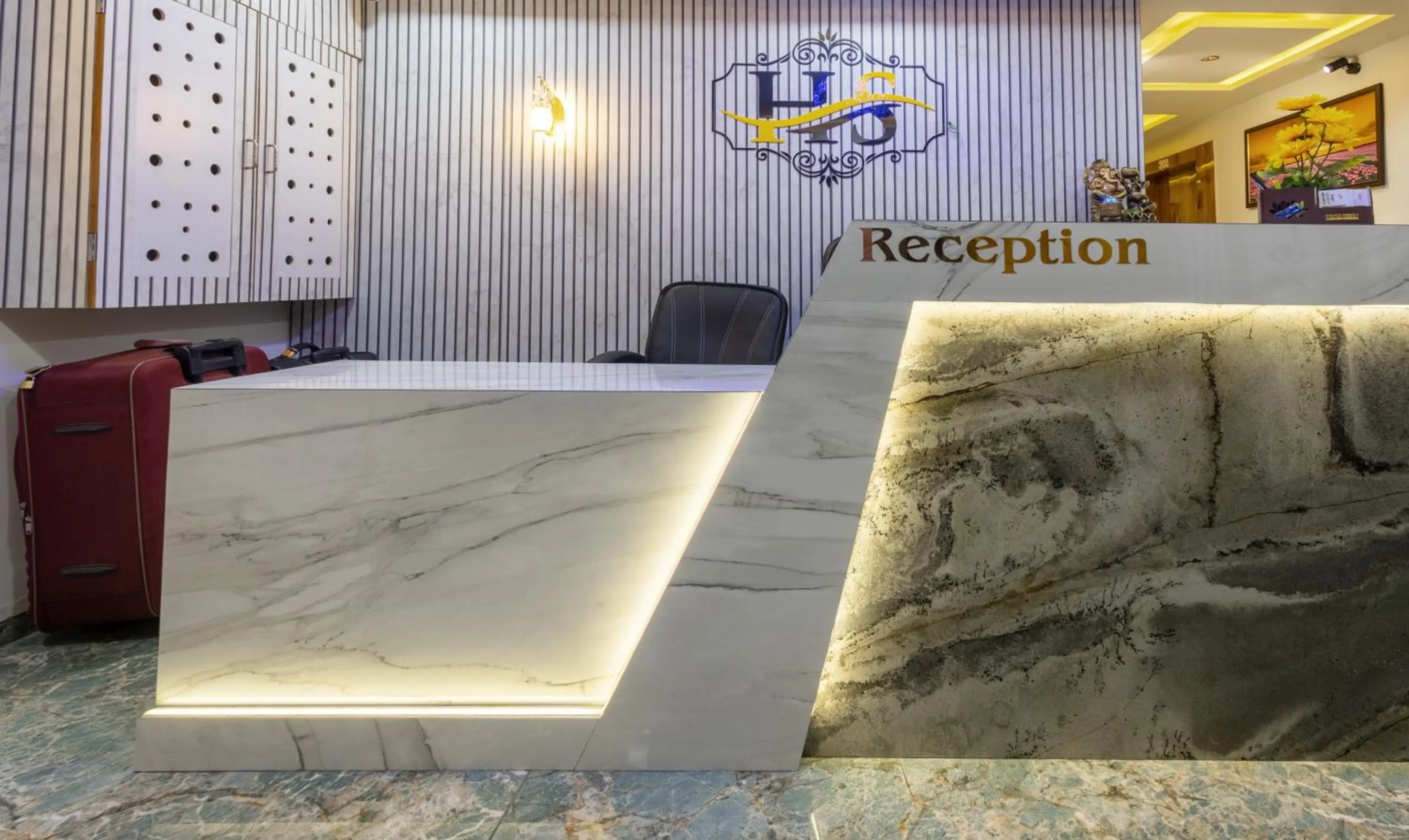 Lobby or reception in Itsy Hotels Signature, Nehru Nagar