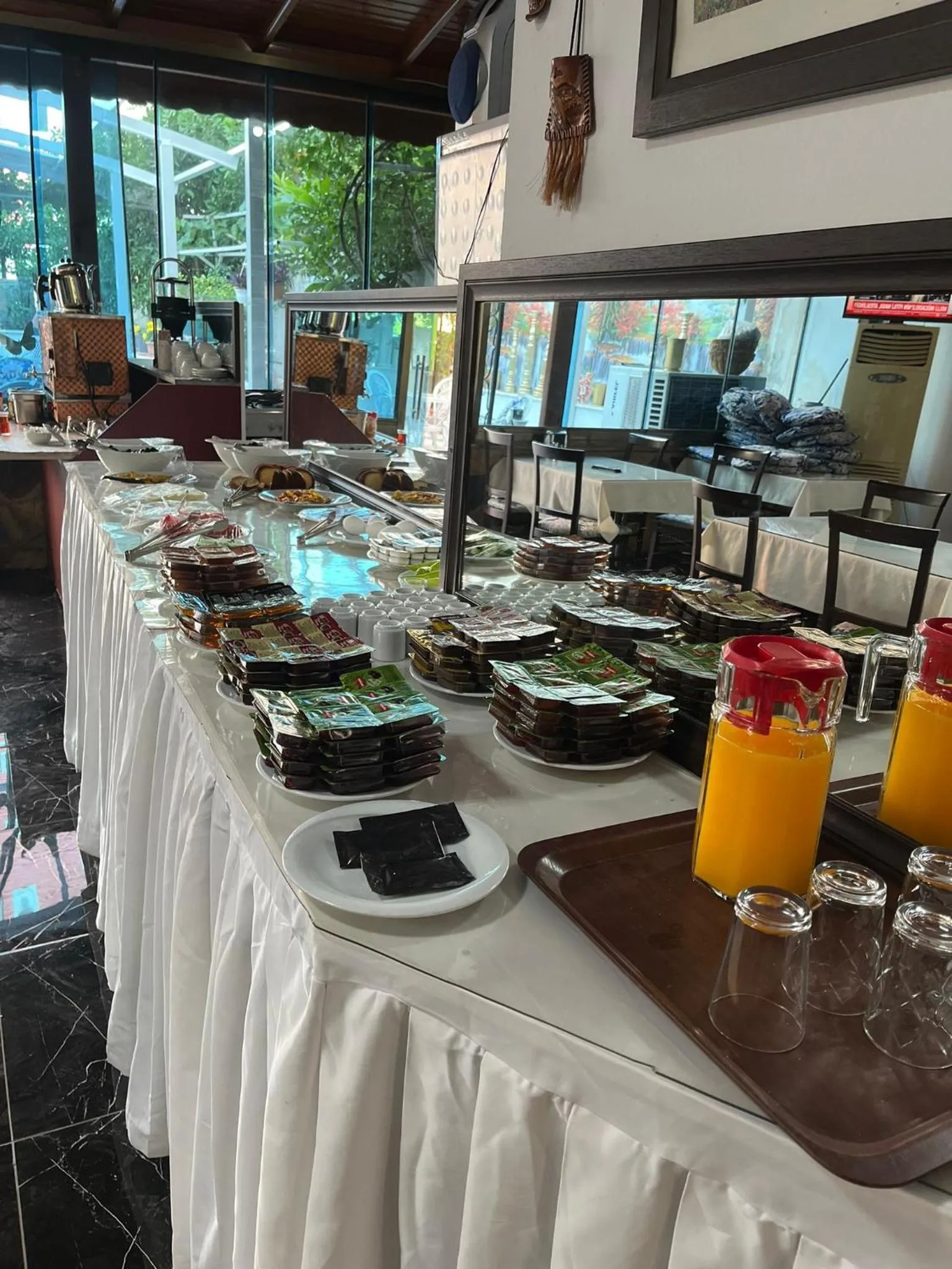 Buffet breakfast in Bayındır Palme Hotel