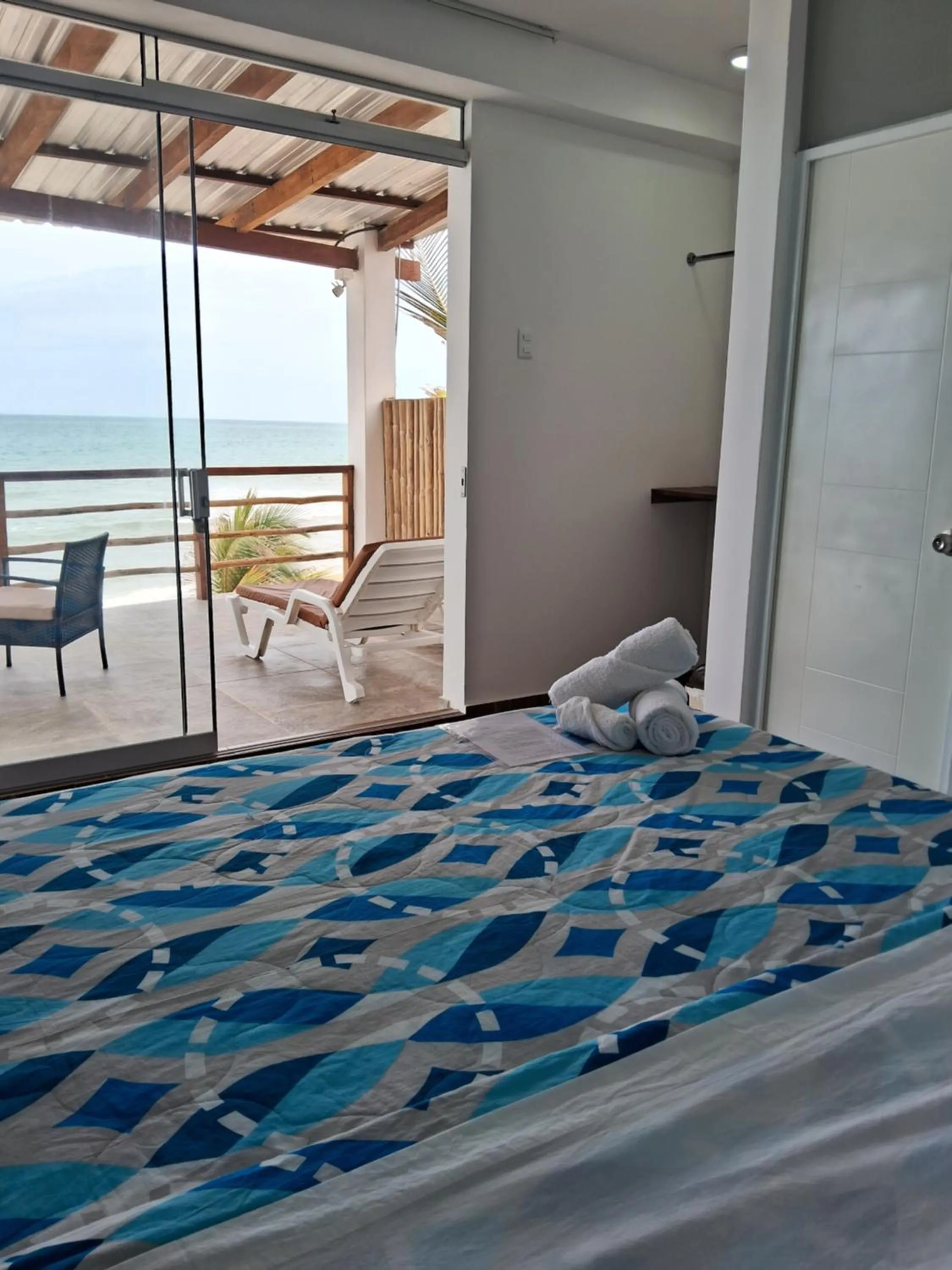 Sea view, Bed in Las Fragatas Casa Hotel