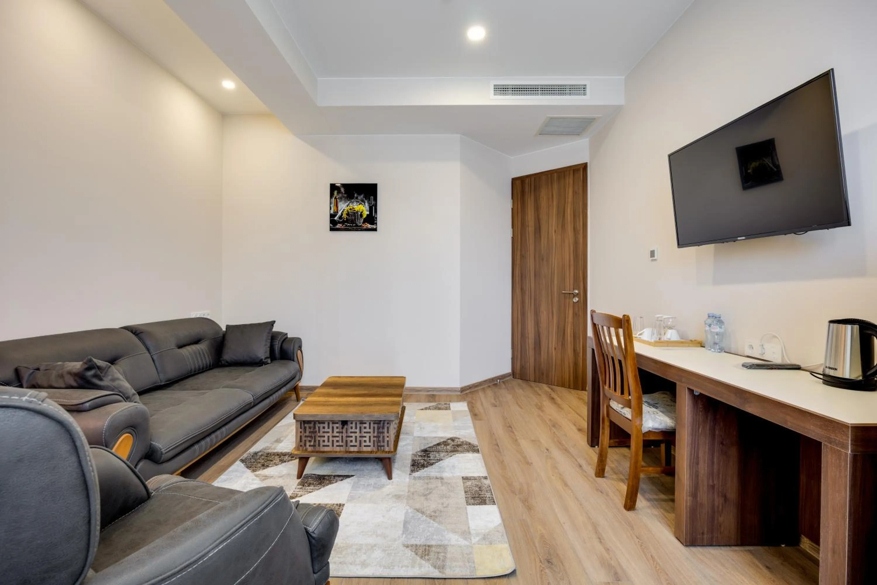 TV and multimedia in HOTEL WEST TBILISI