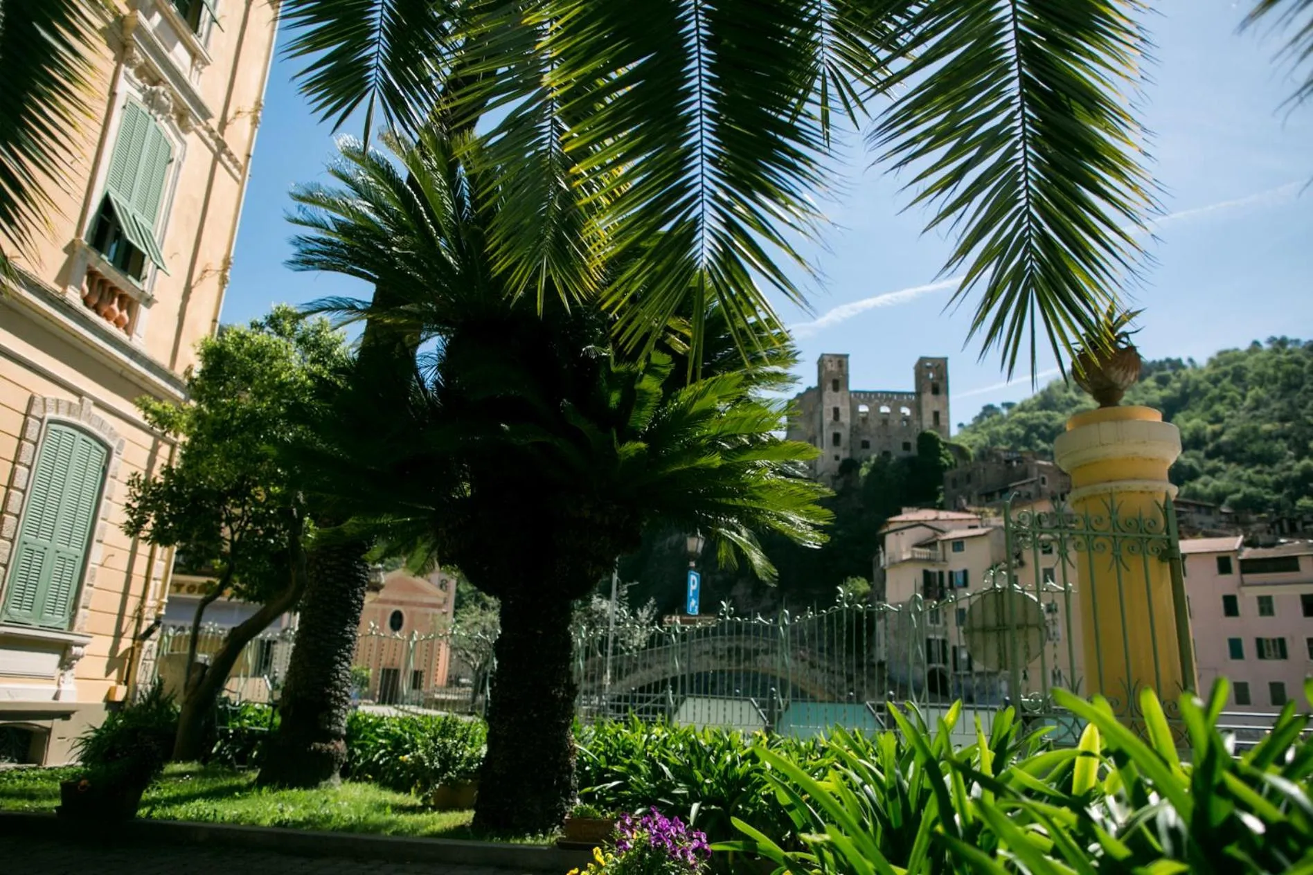 Garden in B&B Agapantus in una Villa dell'800