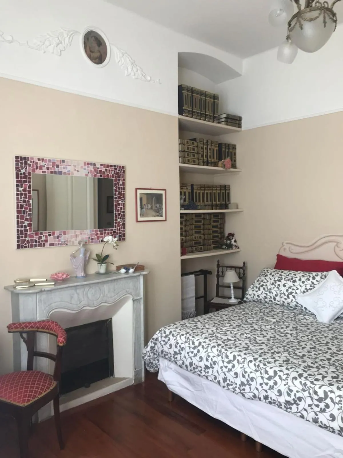 Photo of the whole room, Bed in B&B Agapantus in una Villa dell'800