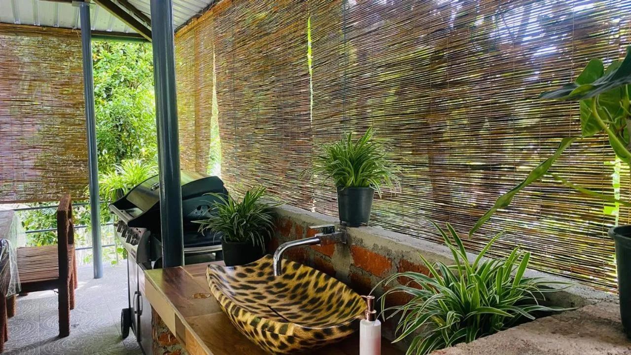 TEARAMB HOLIDAY BUNGALOW