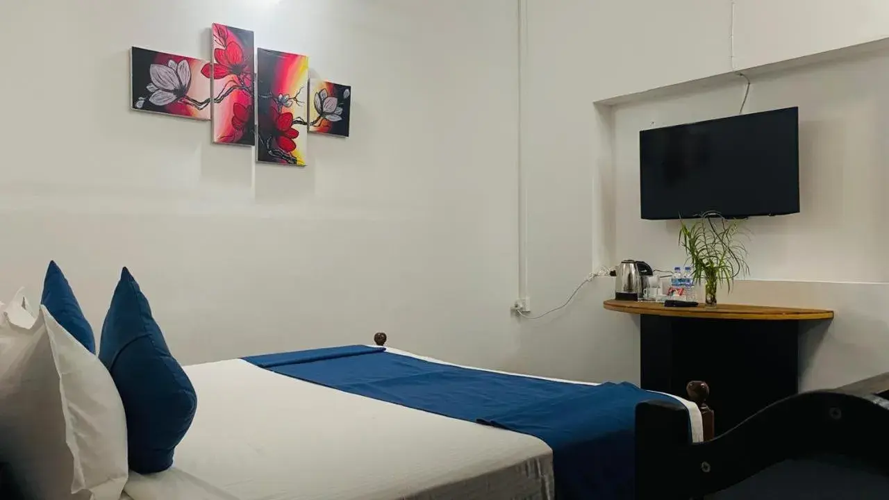 Luxury Triple Room - single occupancy in TEARAMB HOLIDAY BUNGALOW Luxury Triple Room - single occupancy in TEARAMB HOLIDAY BUNGALOW