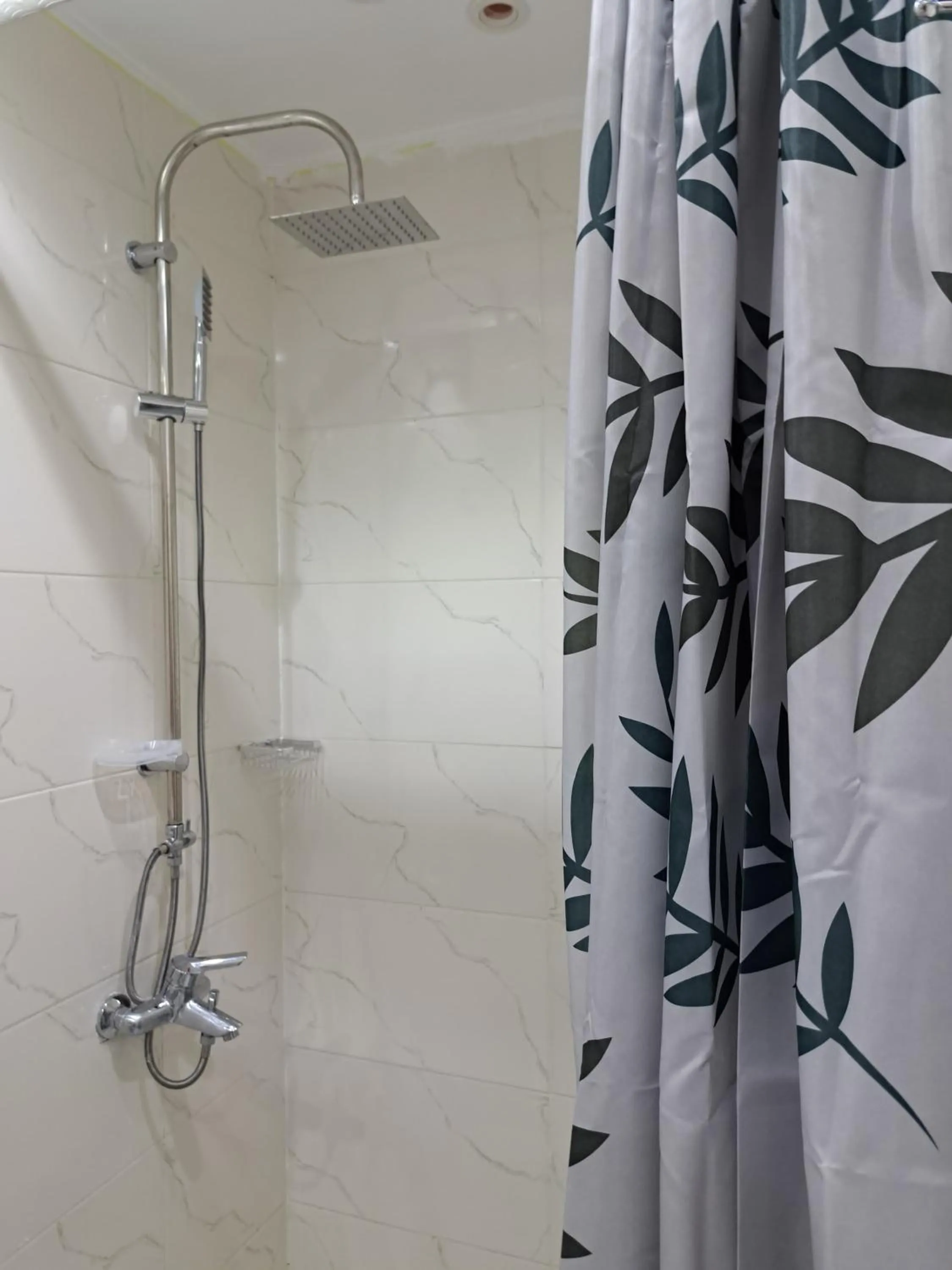 Shower in Philo Hotel